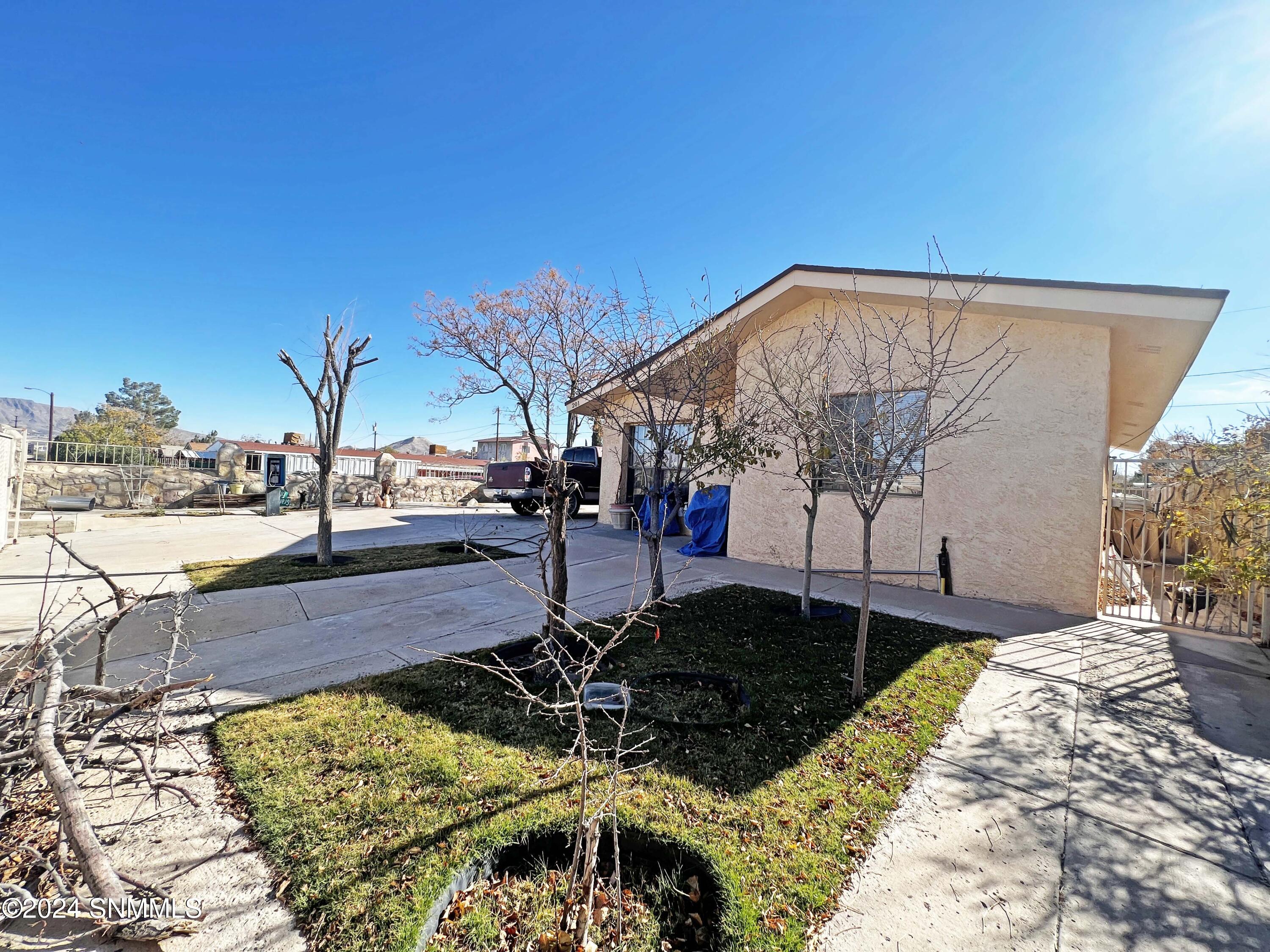 201 Fifth Street, Sunland Park, New Mexico image 2