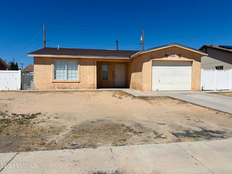 Homes For Sale - 430 Tierra Dorada Circle<br/> Anthony, NM 88021