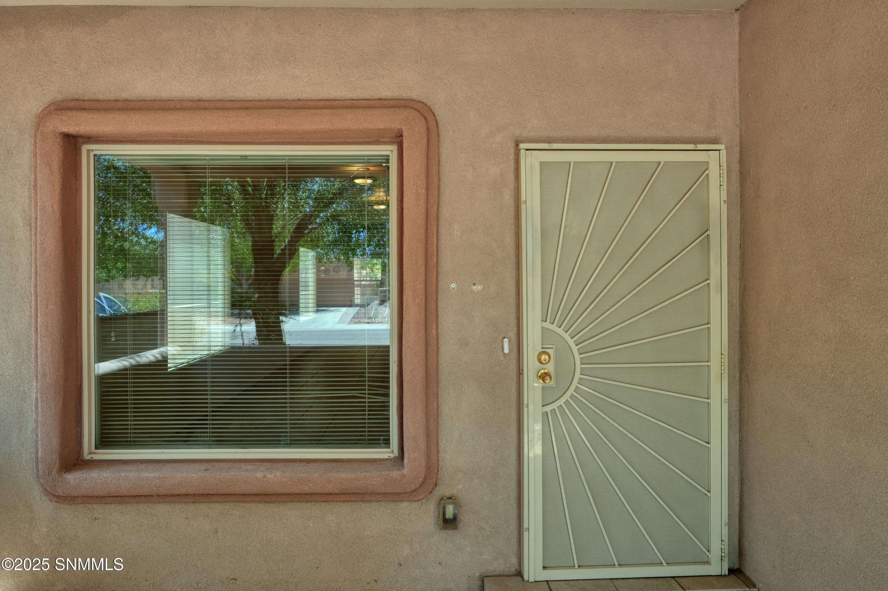 2052 Cotton Avenue, Las Cruces, New York image 14