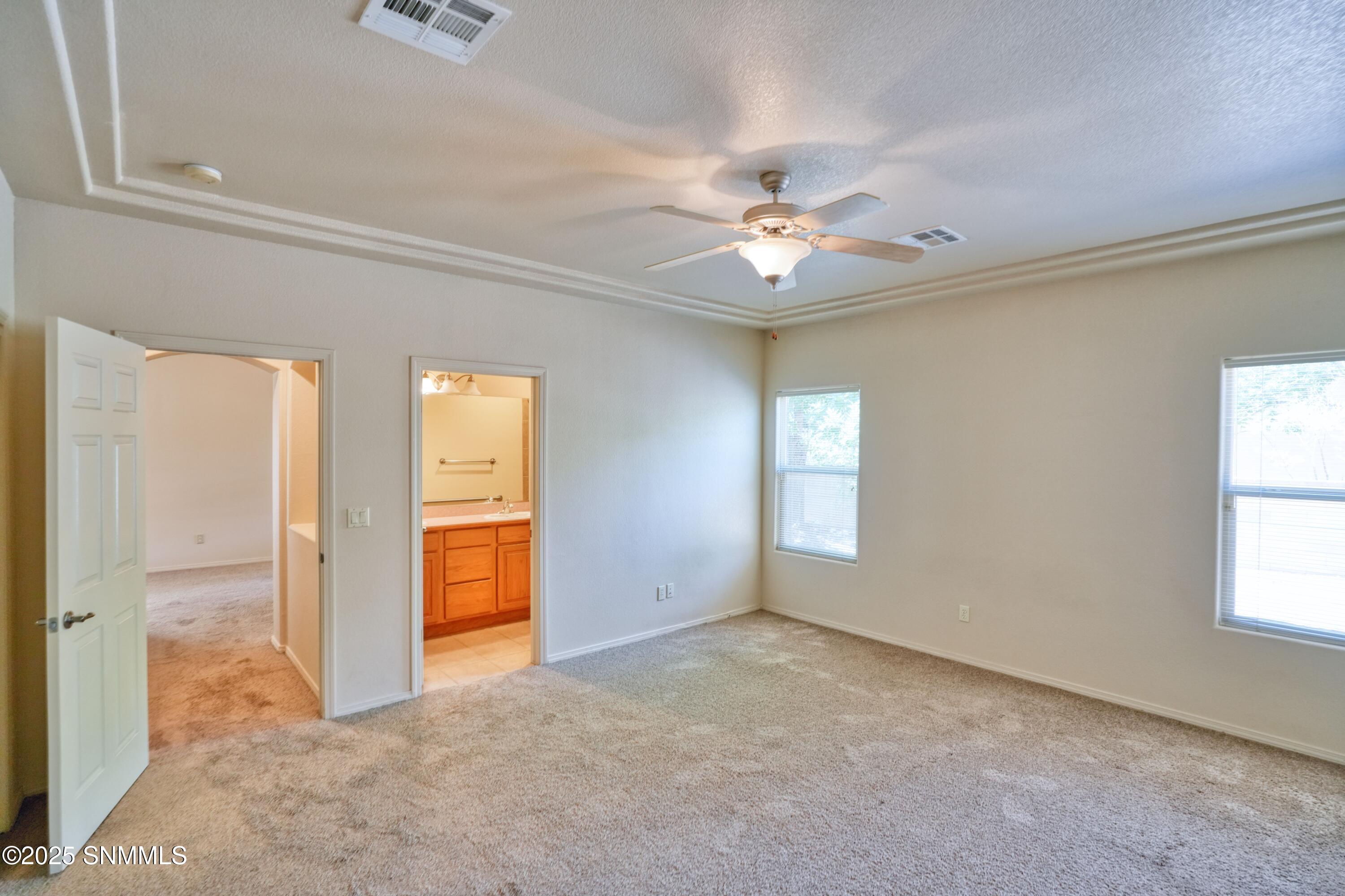 2052 Cotton Avenue, Las Cruces, New York image 37