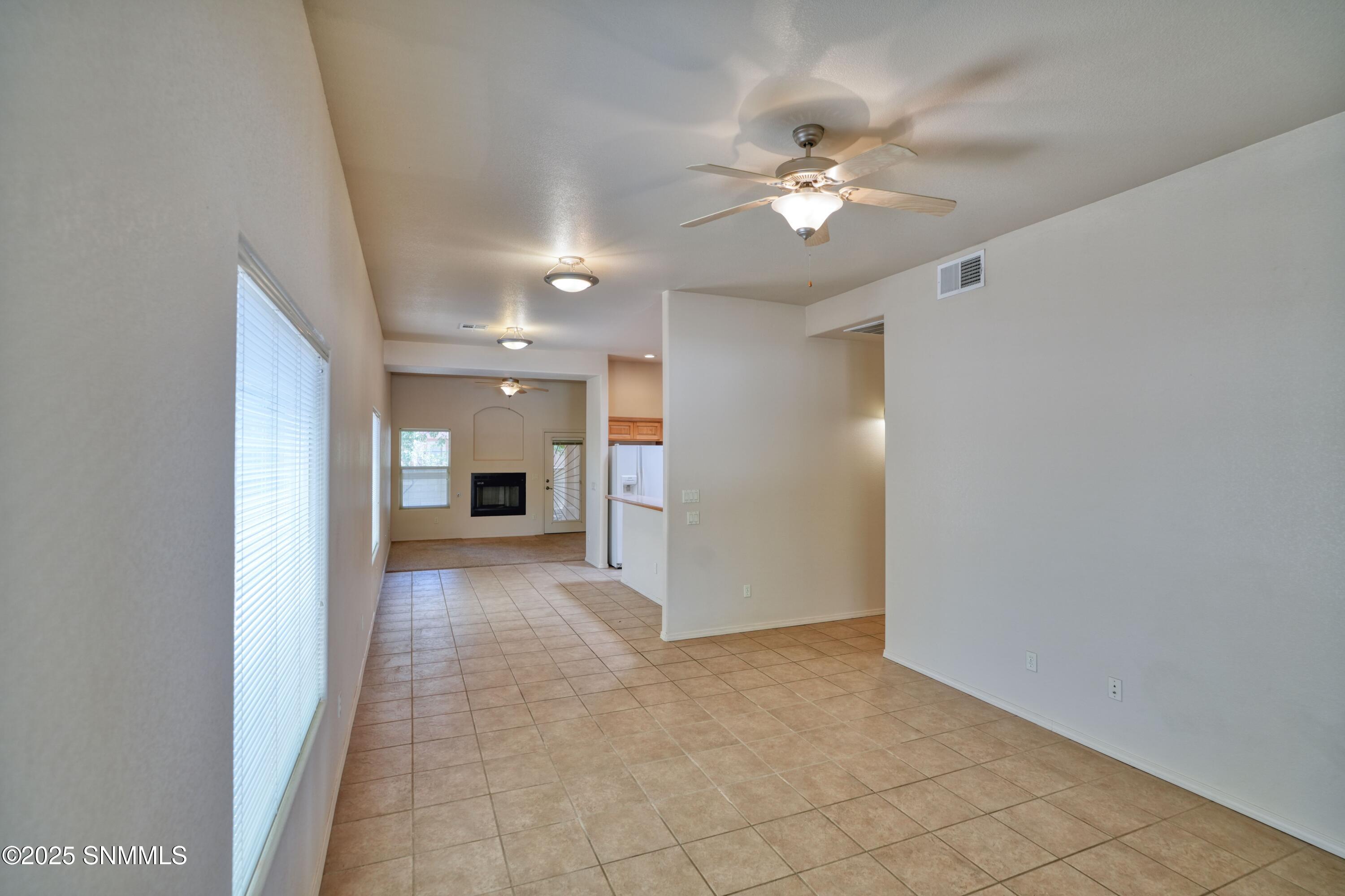 2052 Cotton Avenue, Las Cruces, New York image 16