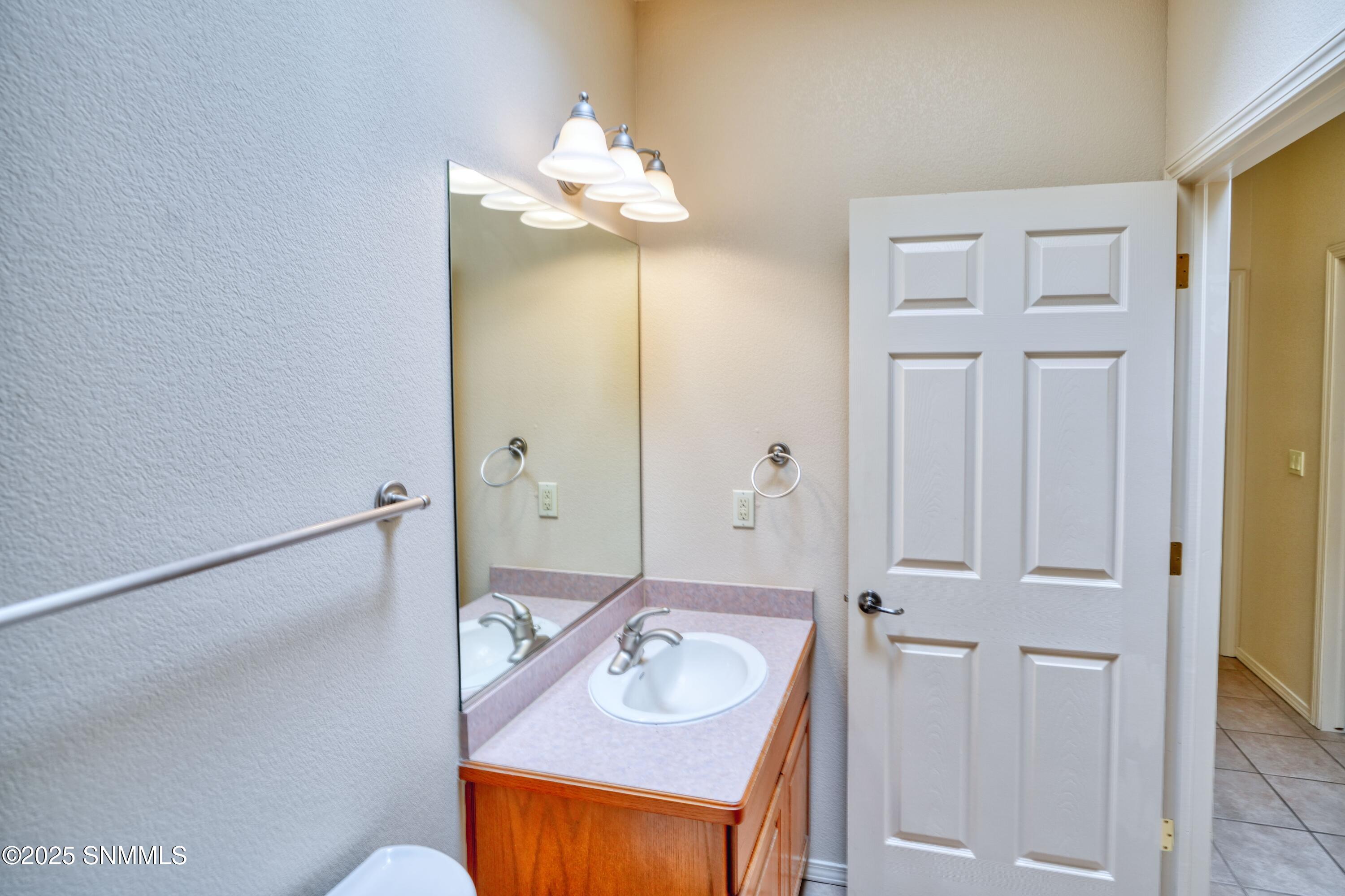 2052 Cotton Avenue, Las Cruces, New York image 30