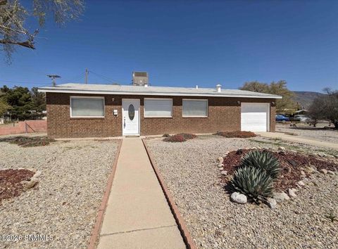 Homes For Sale - 1401 E Sixteenth Street<br/> Otero County, Alamogordo, NM 88310