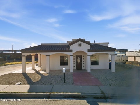 Homes For Sale - 1840 San Juan Avenue<br/> Las Cruces, NM 88001