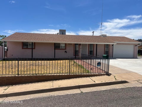 Homes For Sale - 2833 N Mann Drive<br/> Silver City, NM 88061
