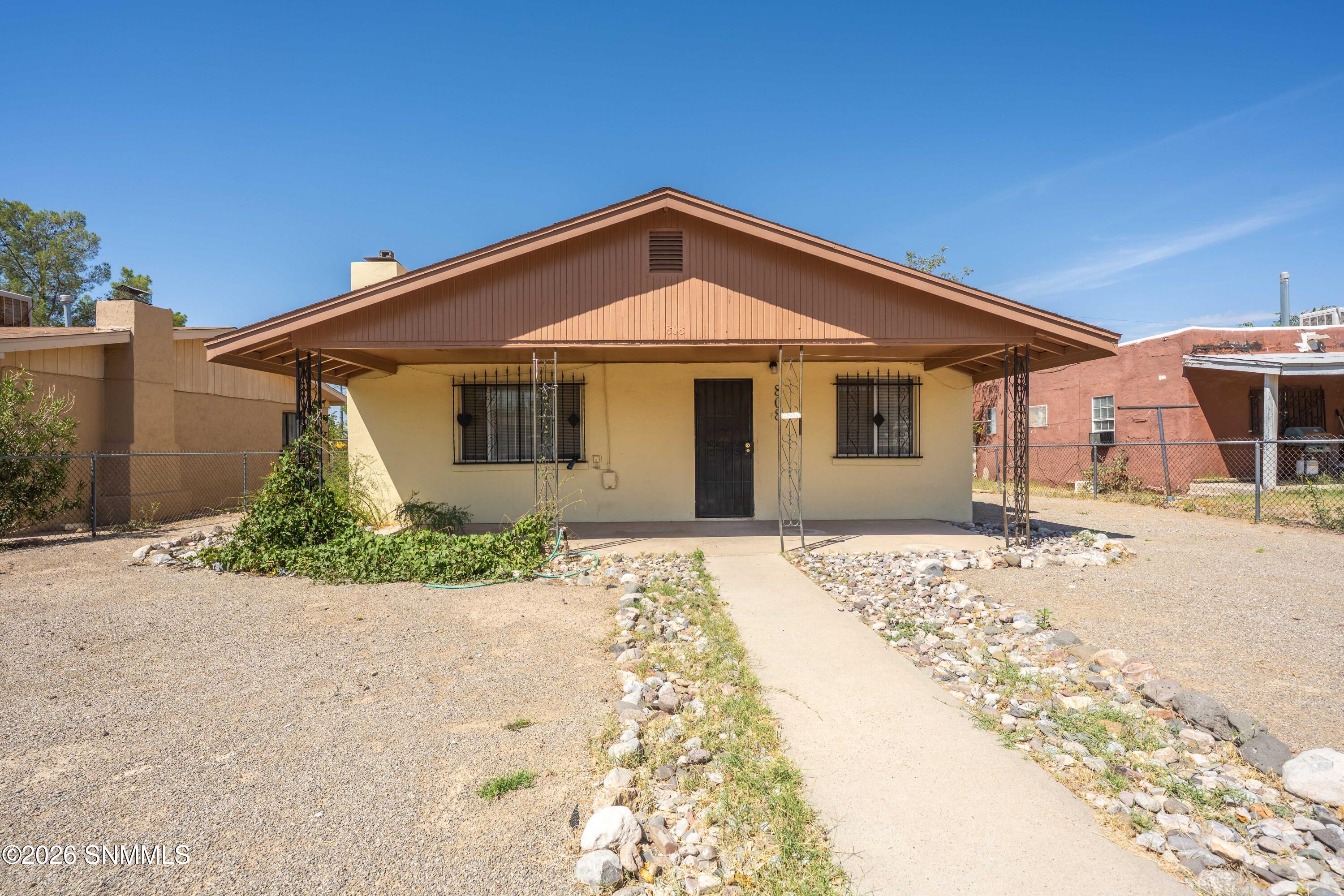 808 Alamo Street - Photo 4