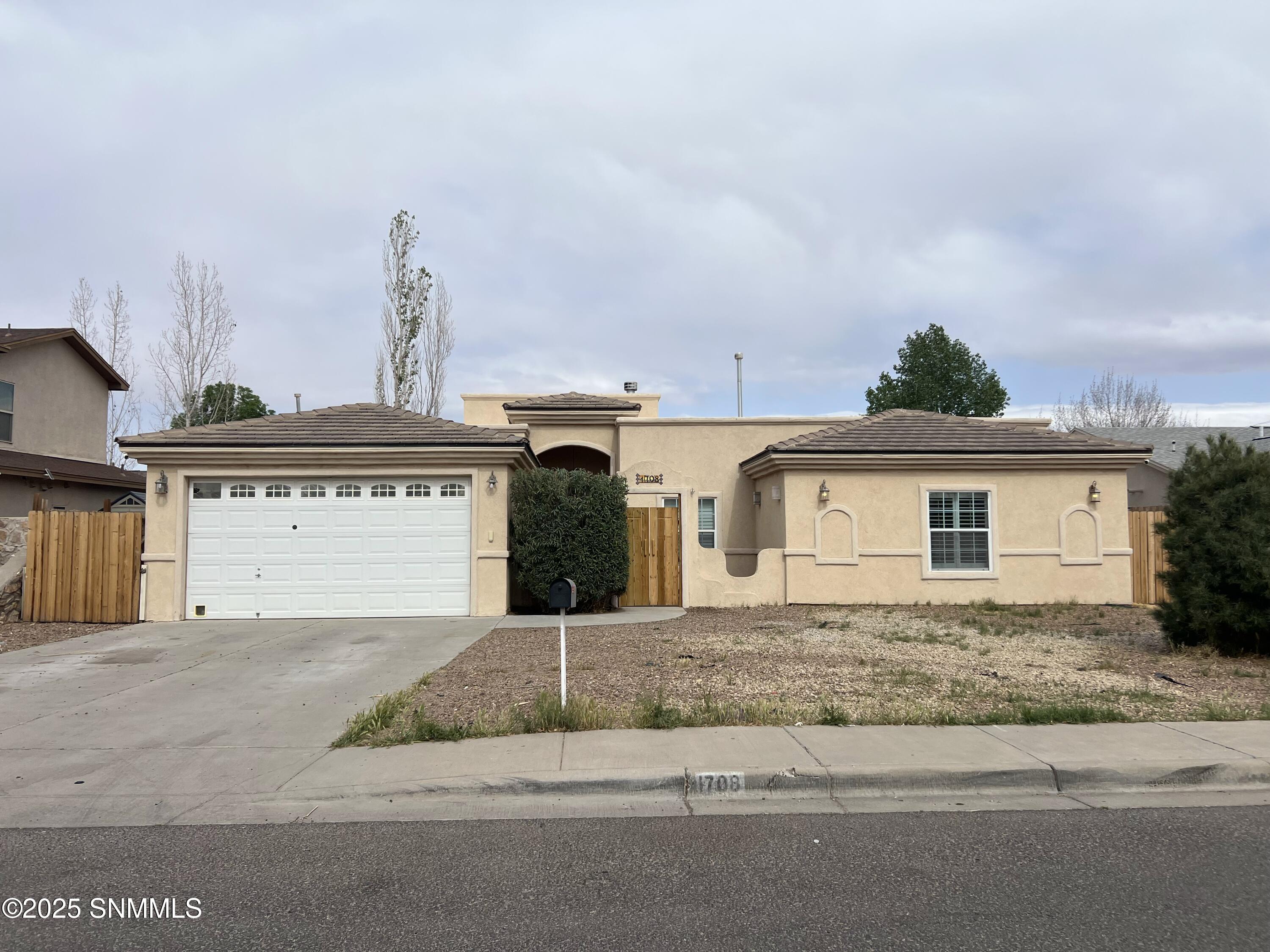 1708 Winton Circle, Las Cruces, New Mexico image 1