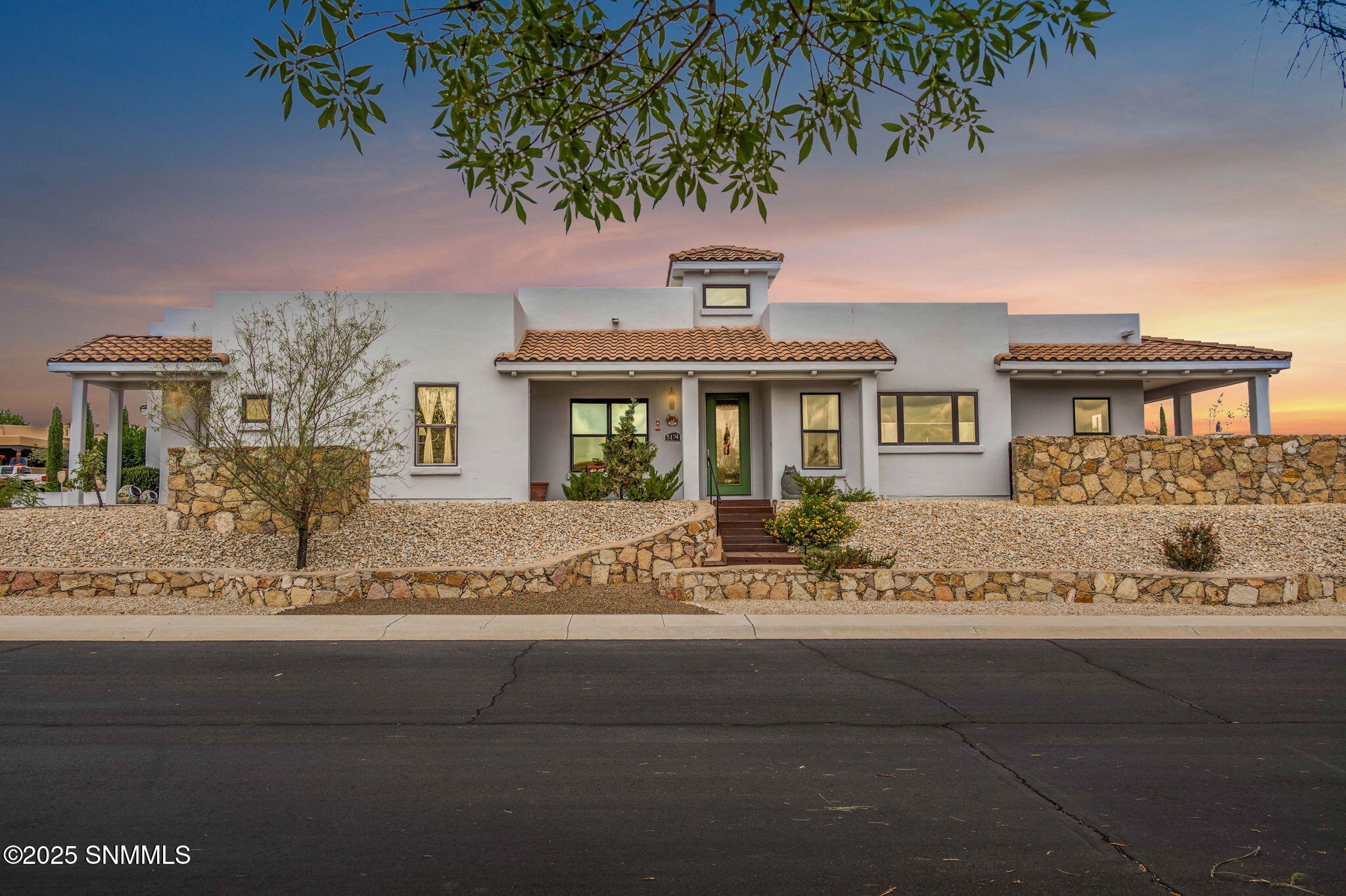 5174 Picuris Court, Las Cruces, New York image 1