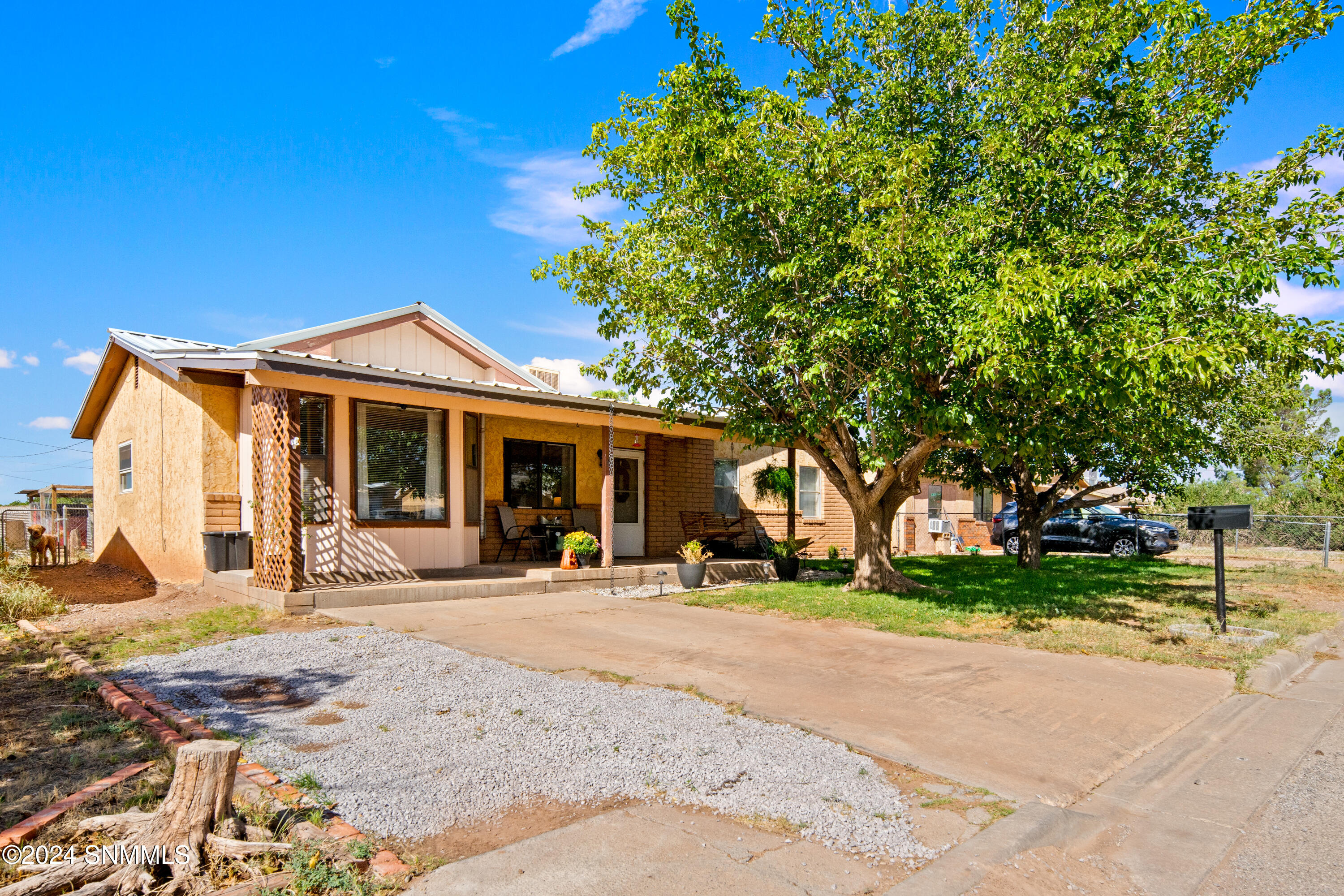 6 White Sands Avenue, La Luz, New Mexico image 2