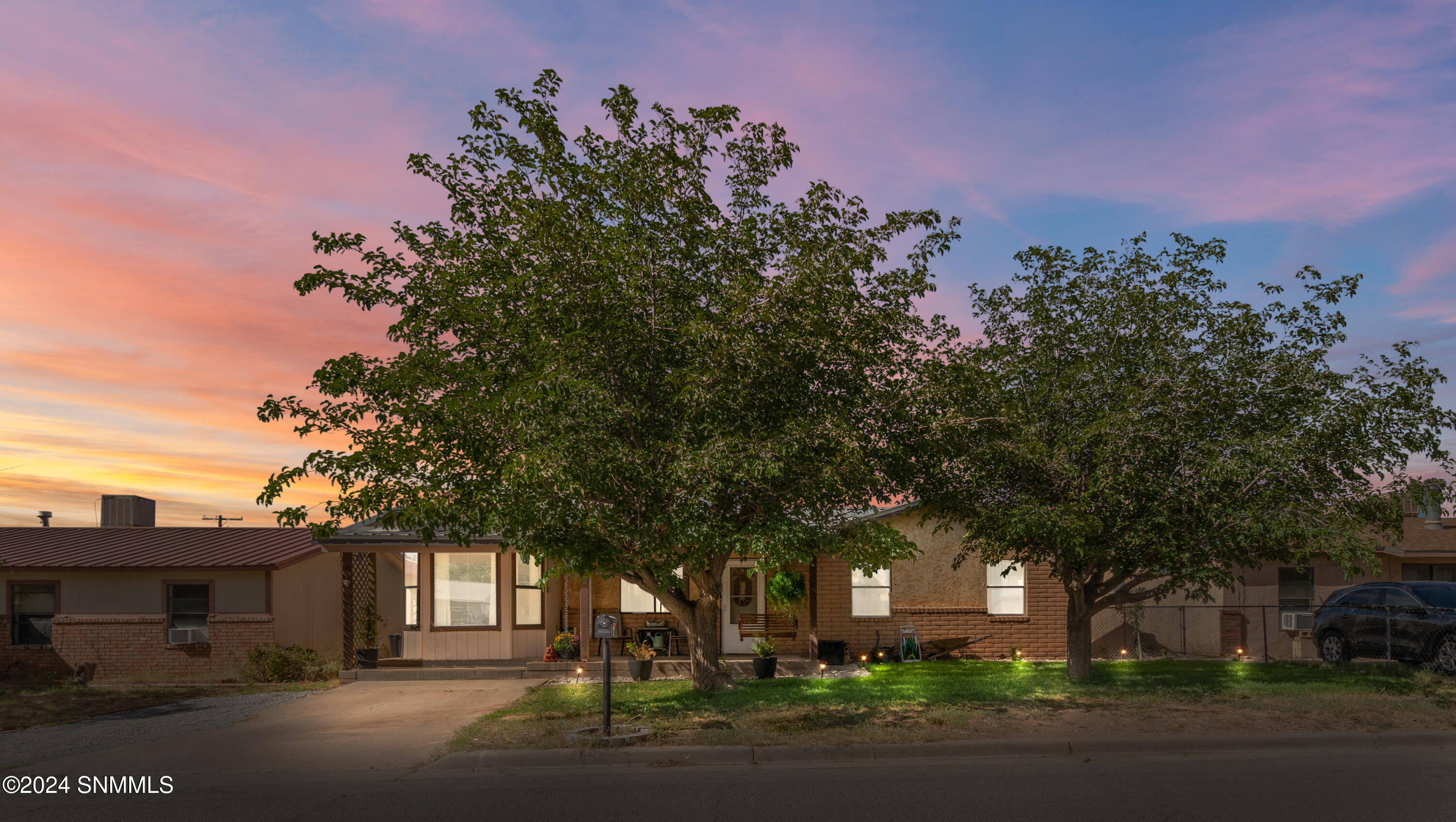 6 White Sands Avenue, La Luz, New Mexico image 1