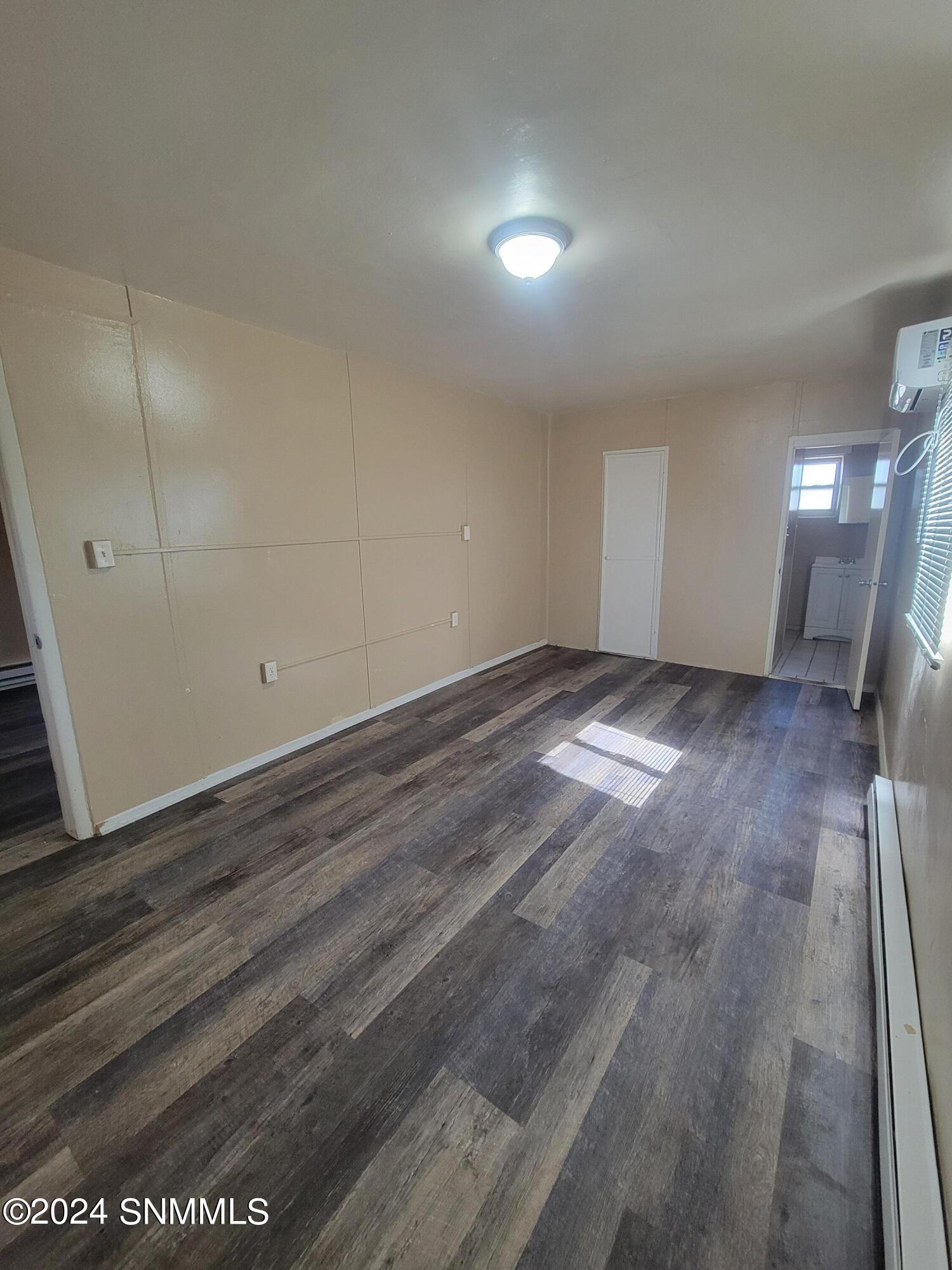 Las Cruces, New Mexico 88001, United States, 1 Bedroom Bedrooms, ,1 BathroomBathrooms,Residential,Pending,62464