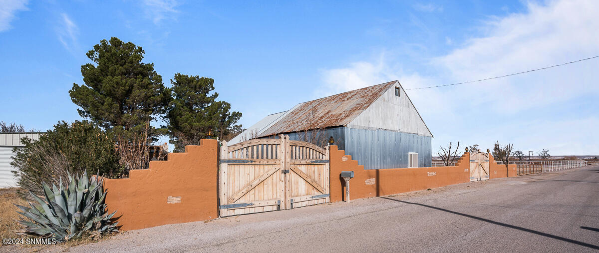 1015 Lister Drive, La Mesa, New Mexico image 6