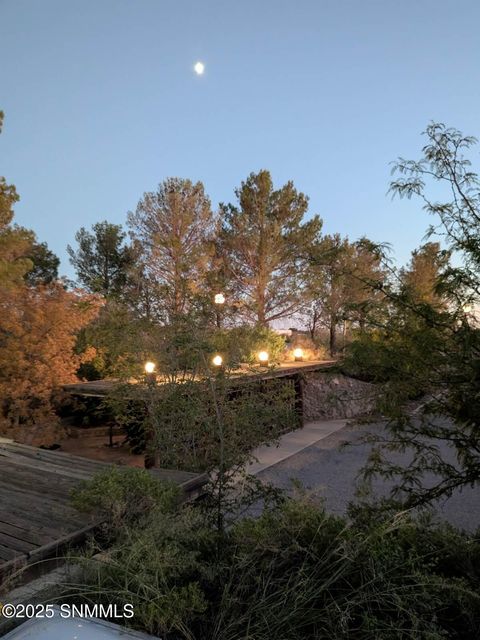 Homes For Sale - 4015 Senna Drive<br/> Las Cruces, NM 88011