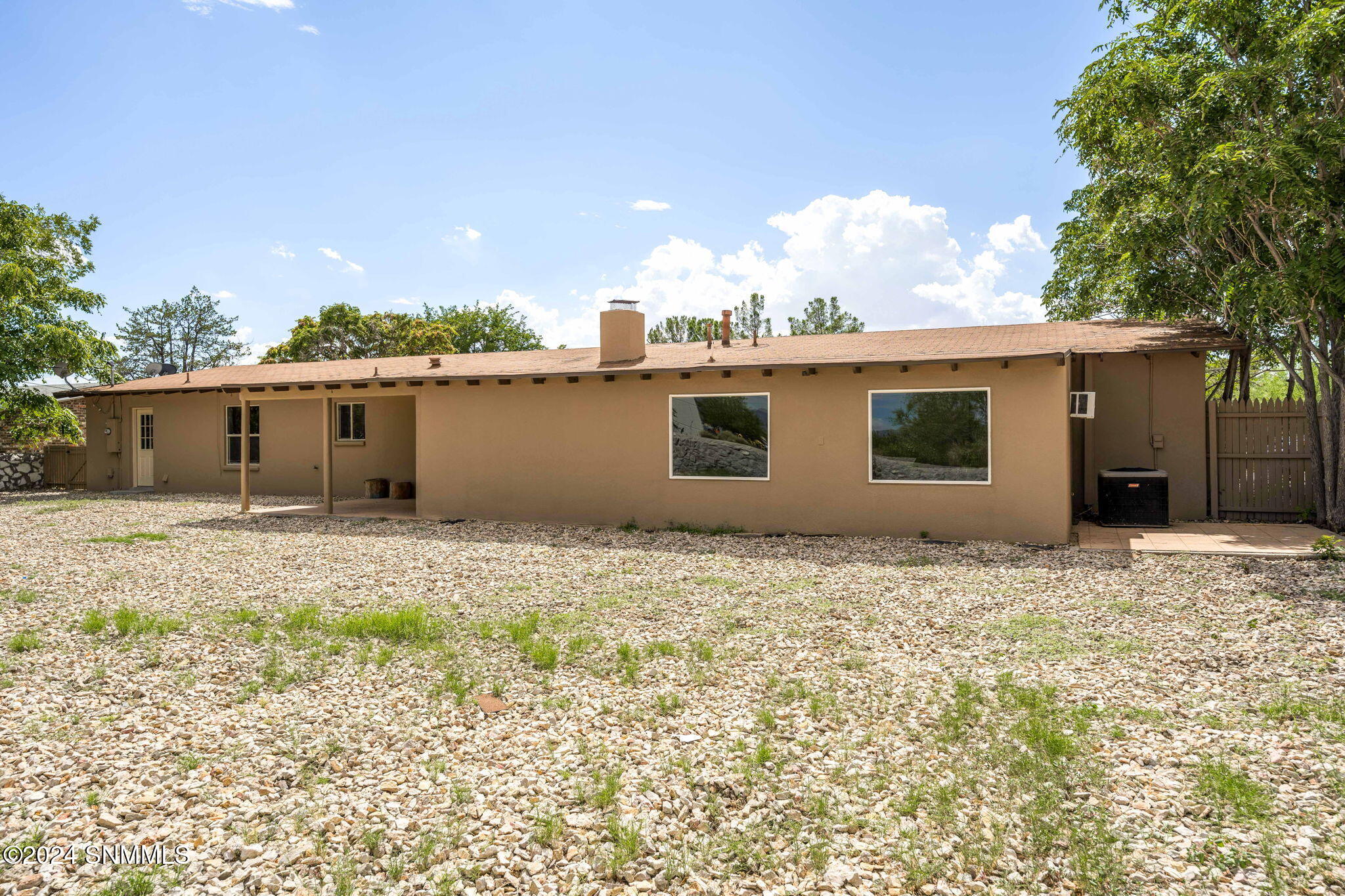 Las Cruces, New Mexico 88005, United States, 3 Bedrooms Bedrooms, ,2 BathroomsBathrooms,Residential,Pending,47621