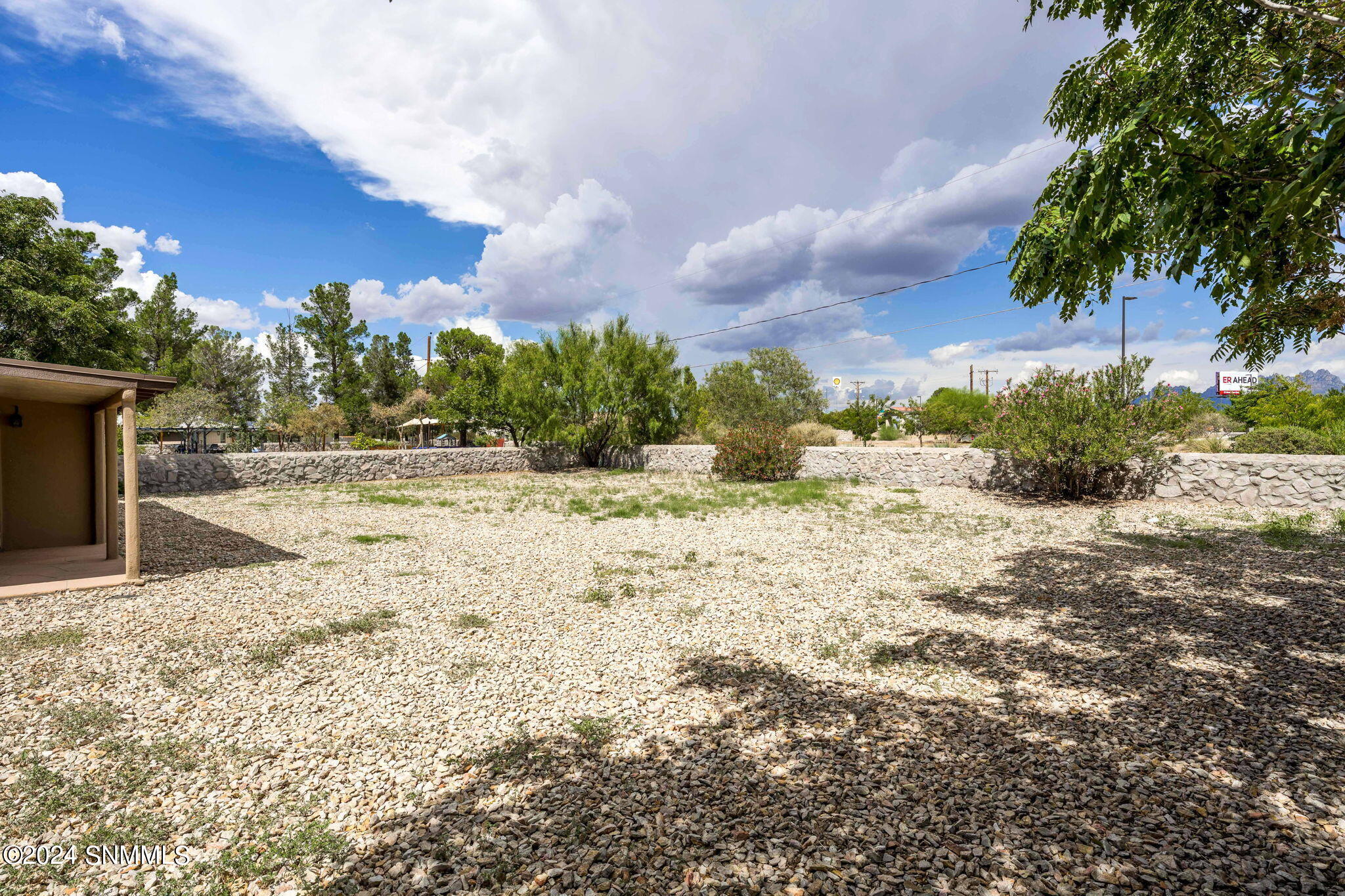 Las Cruces, New Mexico 88005, United States, 3 Bedrooms Bedrooms, ,2 BathroomsBathrooms,Residential,Pending,47621