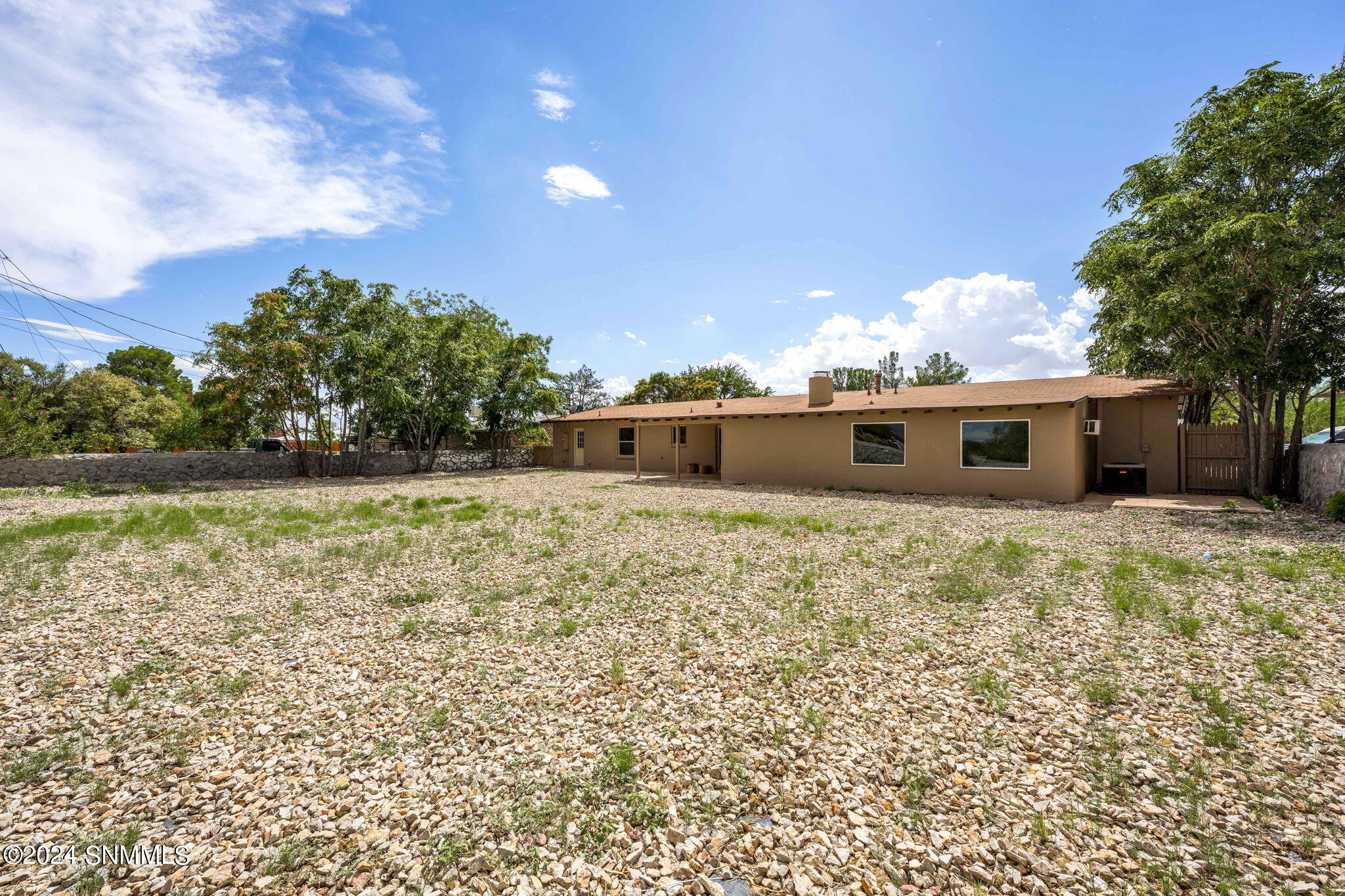 Las Cruces, New Mexico 88005, United States, 3 Bedrooms Bedrooms, ,2 BathroomsBathrooms,Residential,Pending,47621