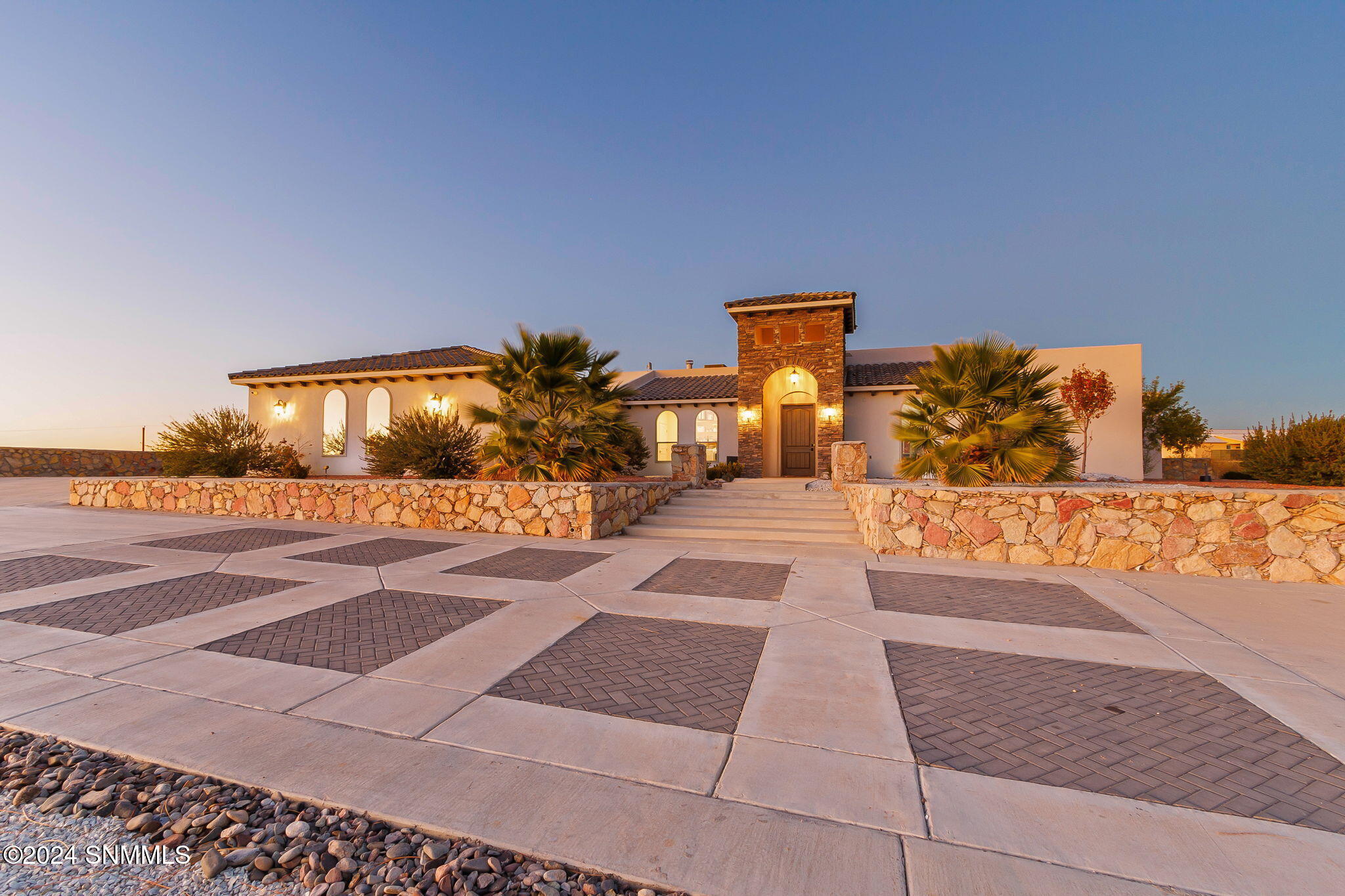 2299 Guamis Road, Las Cruces, New Mexico image 3