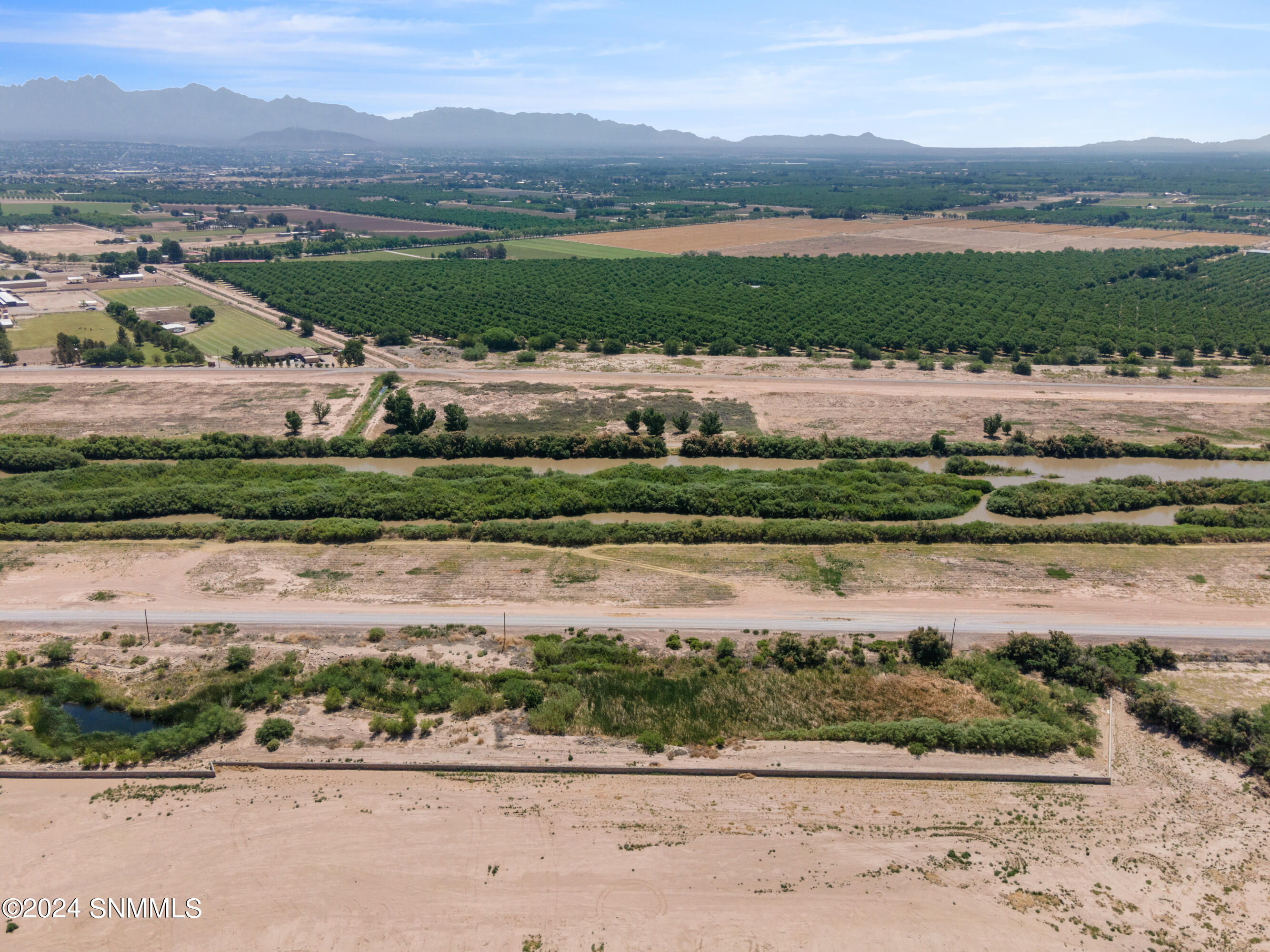 1063 Vineyard Loop, Las Cruces, New Mexico image 1