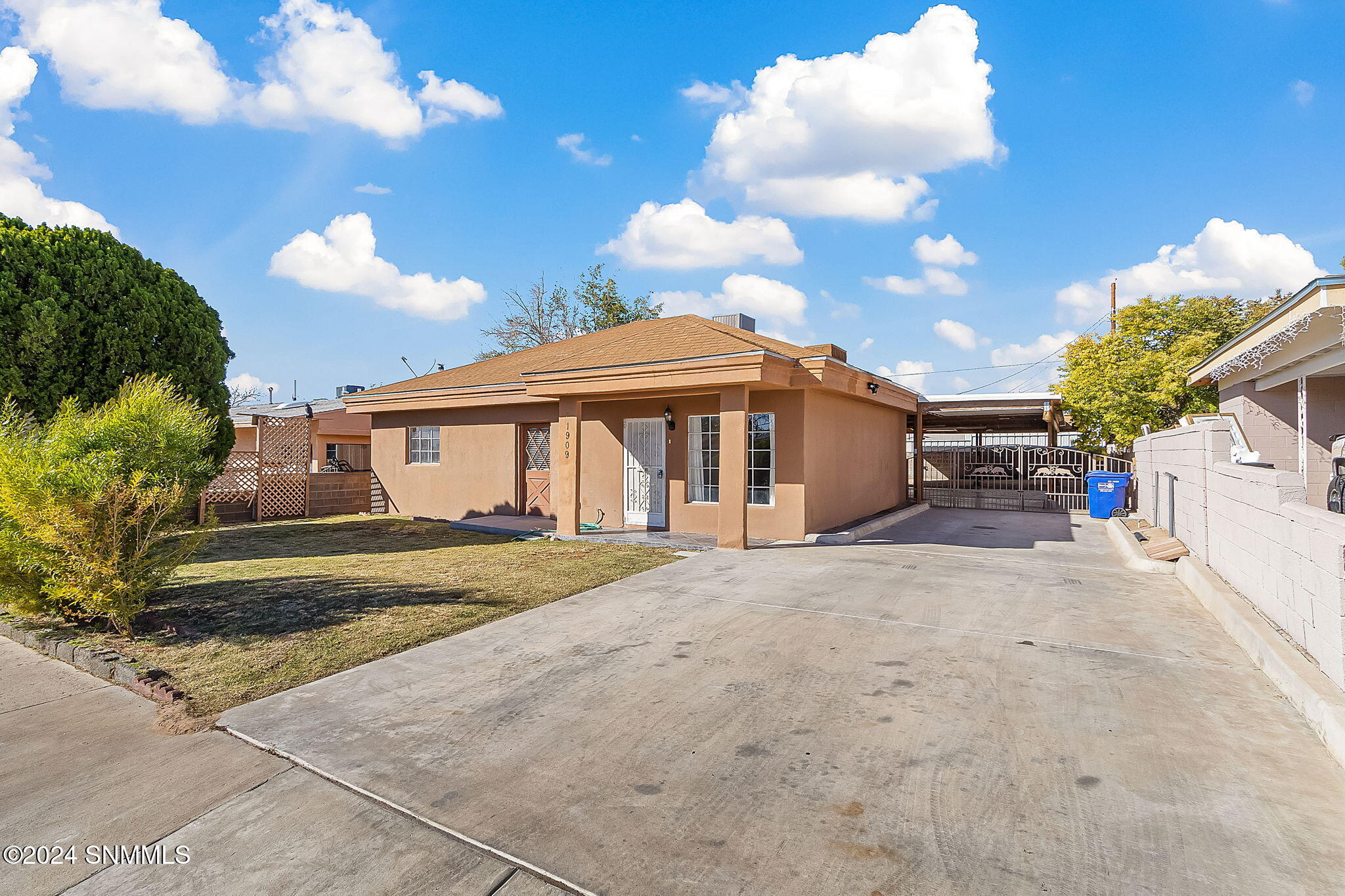 1909 Klein Avenue, Las Cruces, New Mexico image 1