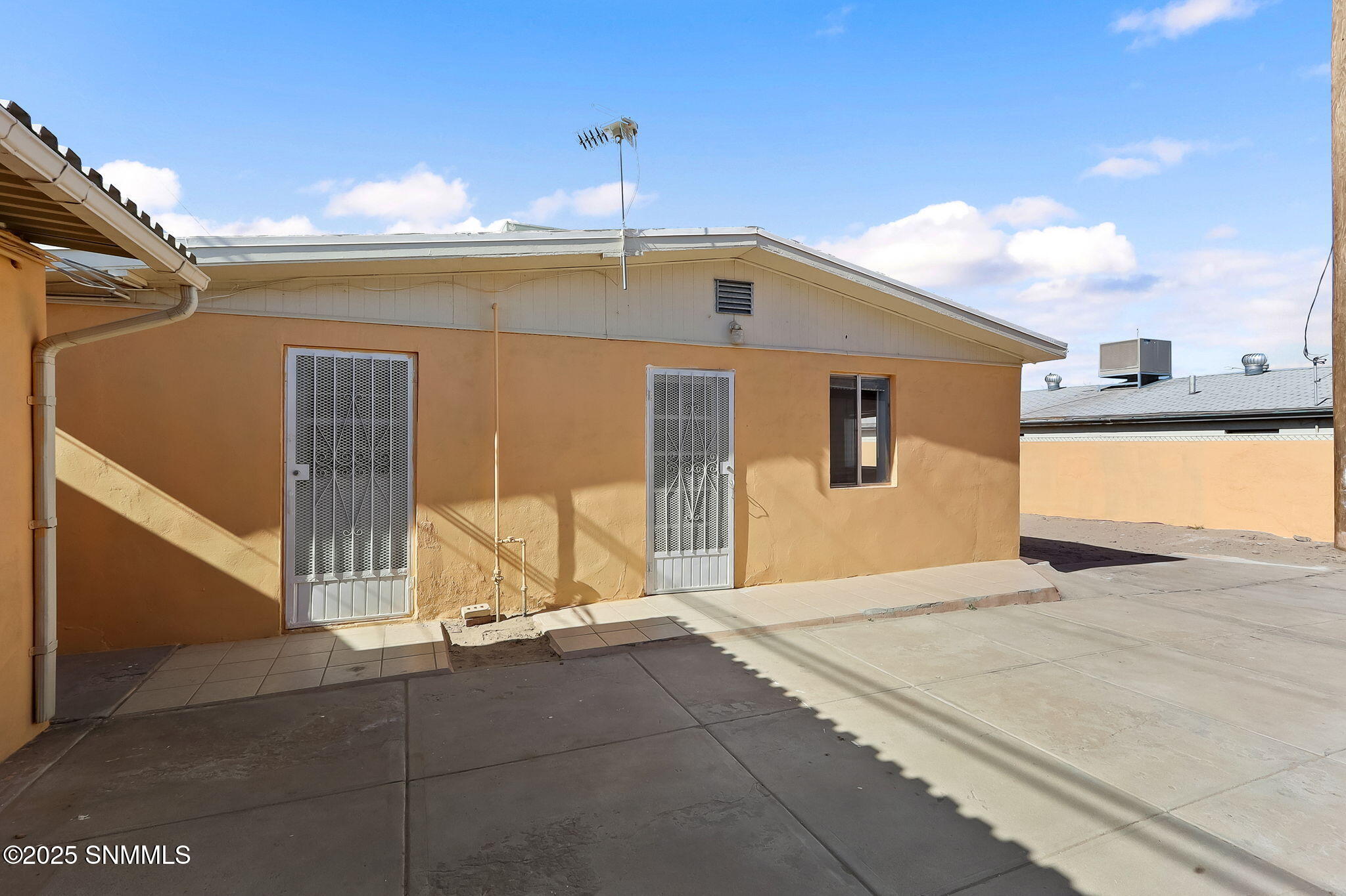 129 Encino Drive, Sunland Park, New York image 33