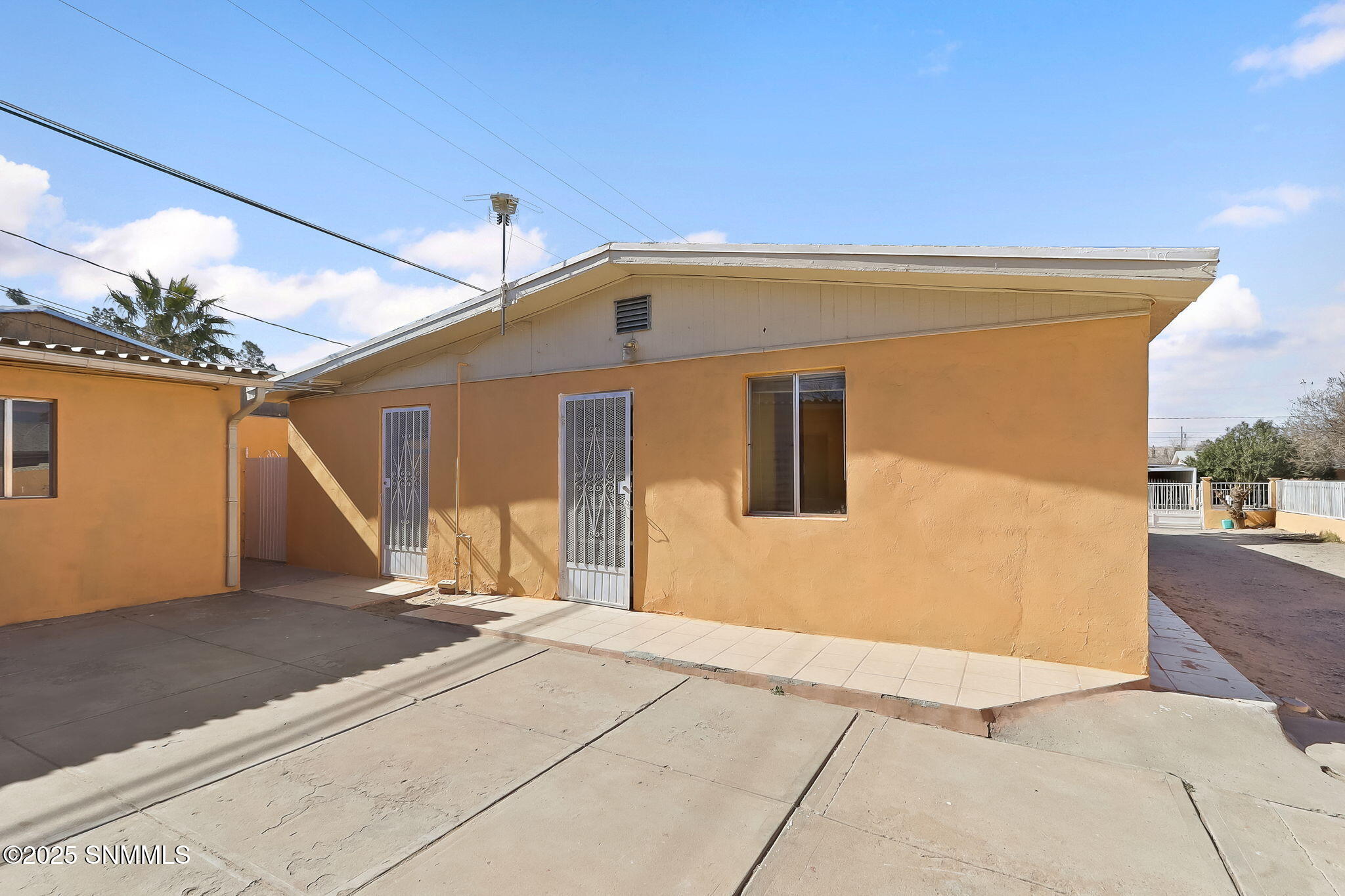 129 Encino Drive, Sunland Park, New York image 34