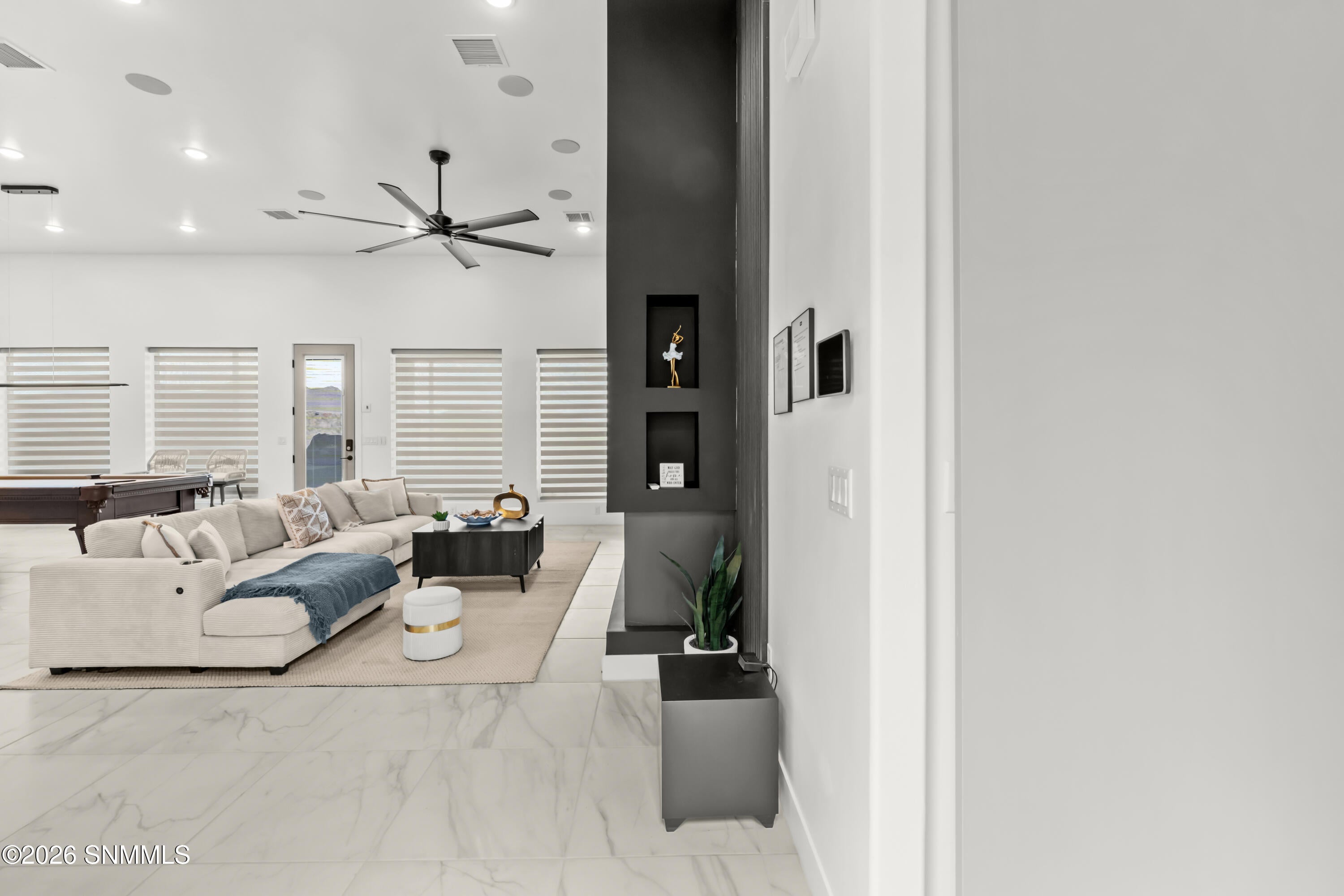 3913 Royal View Street - Photo 2