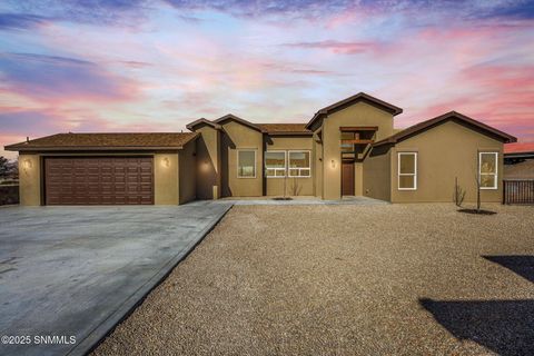 Homes For Sale - 701 Basha Arc<br/> Dona Ana County, Las Cruces, NM 88005