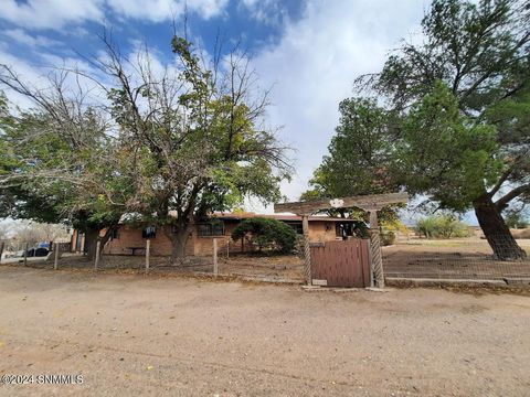 Vacant Land For Sale - 3216 Three Saints Rd Rd<br/> Anthony, NM 88021