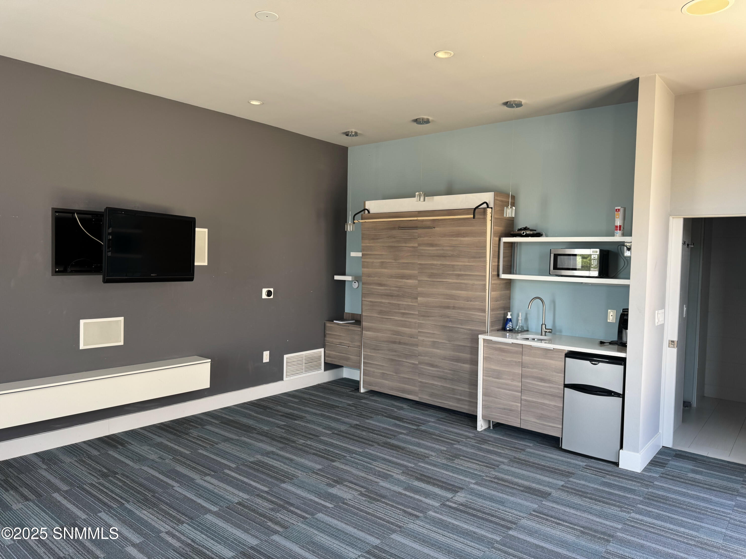 Las Cruces, New Mexico 88007, United States, 4 Bedrooms Bedrooms, ,3 BathroomsBathrooms,Residential,Active,171435