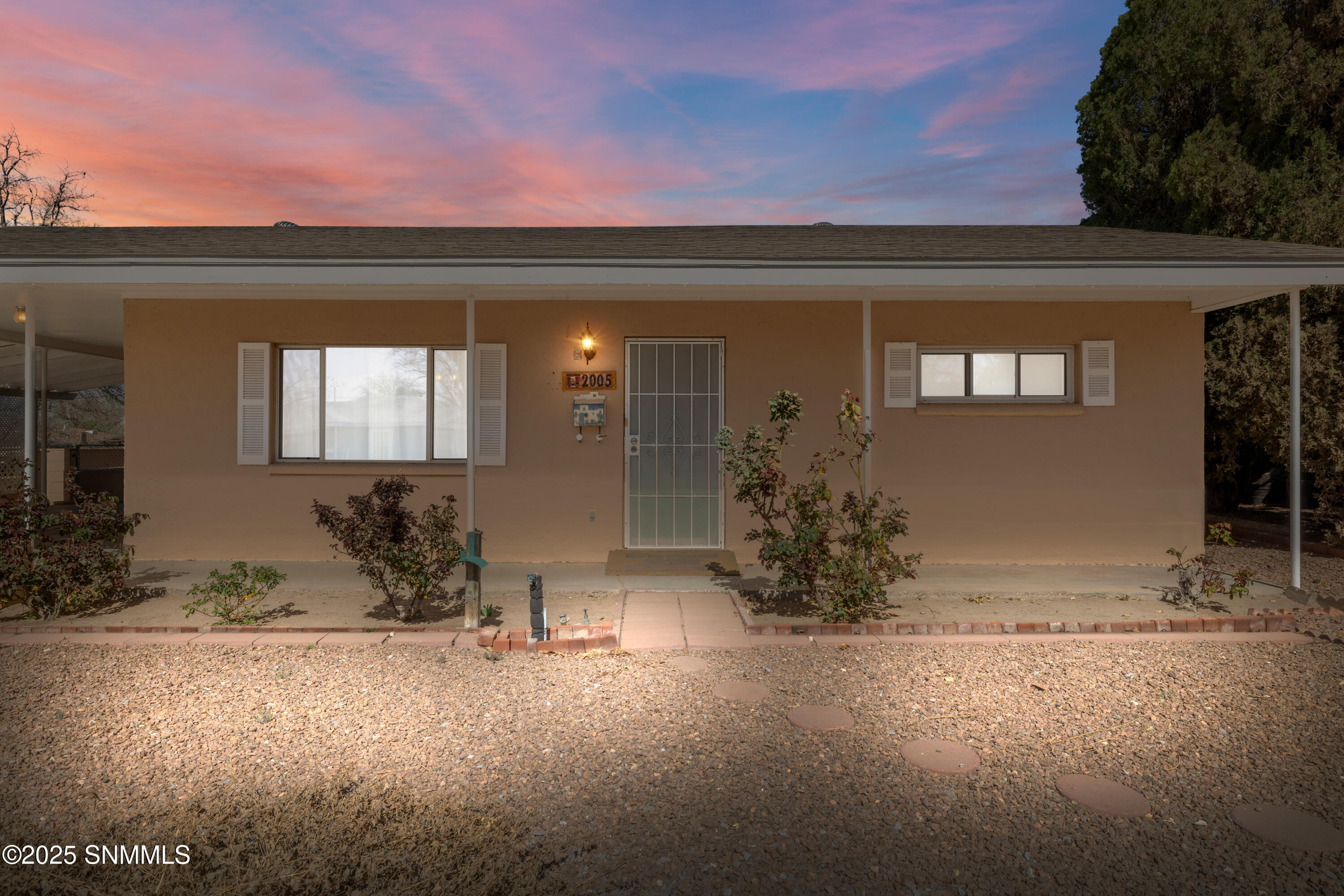 2005 Chilton Drive, Las Cruces, New Mexico image 1
