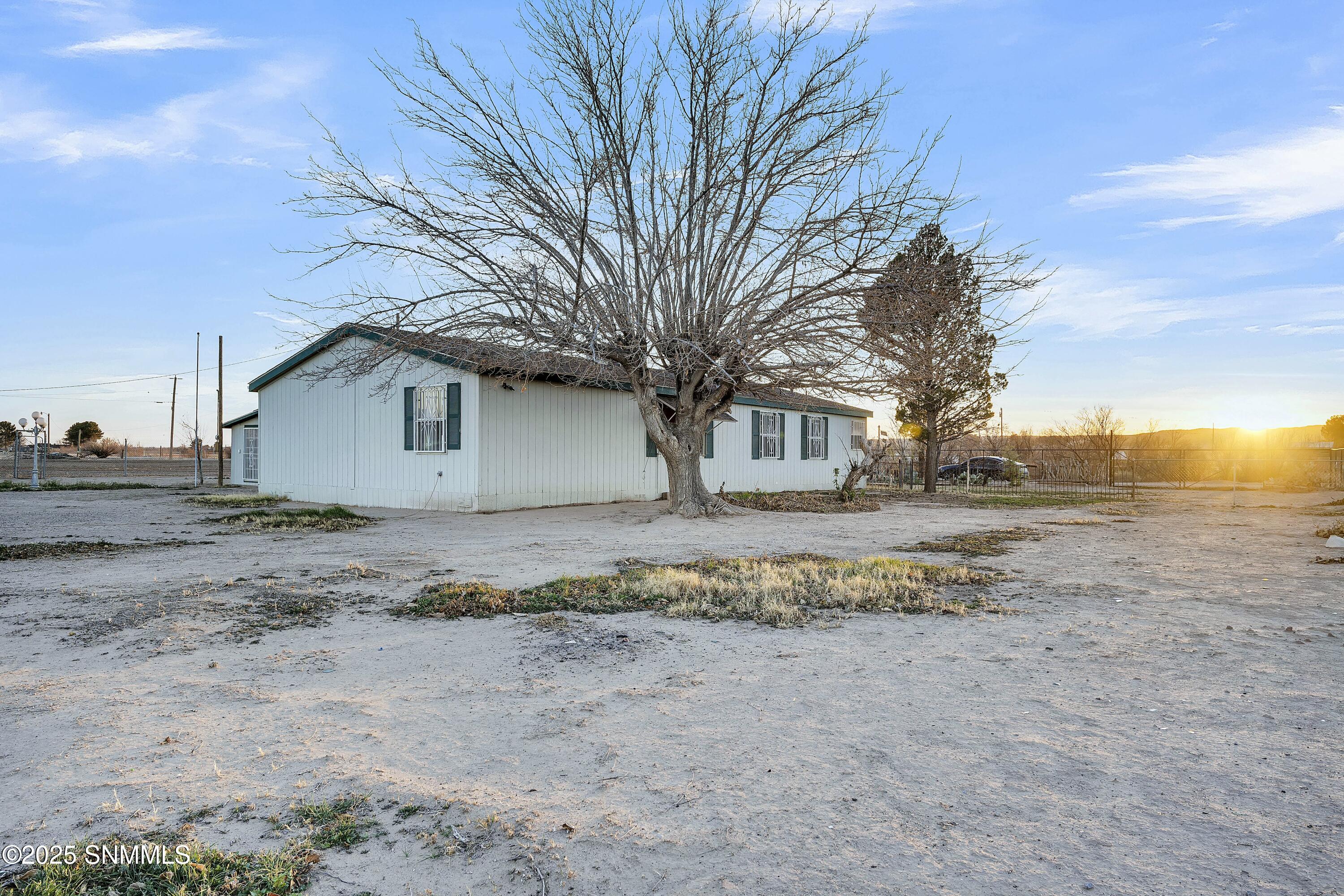 615 W Ojito De Madrid Drive, Anthony, New Mexico image 18