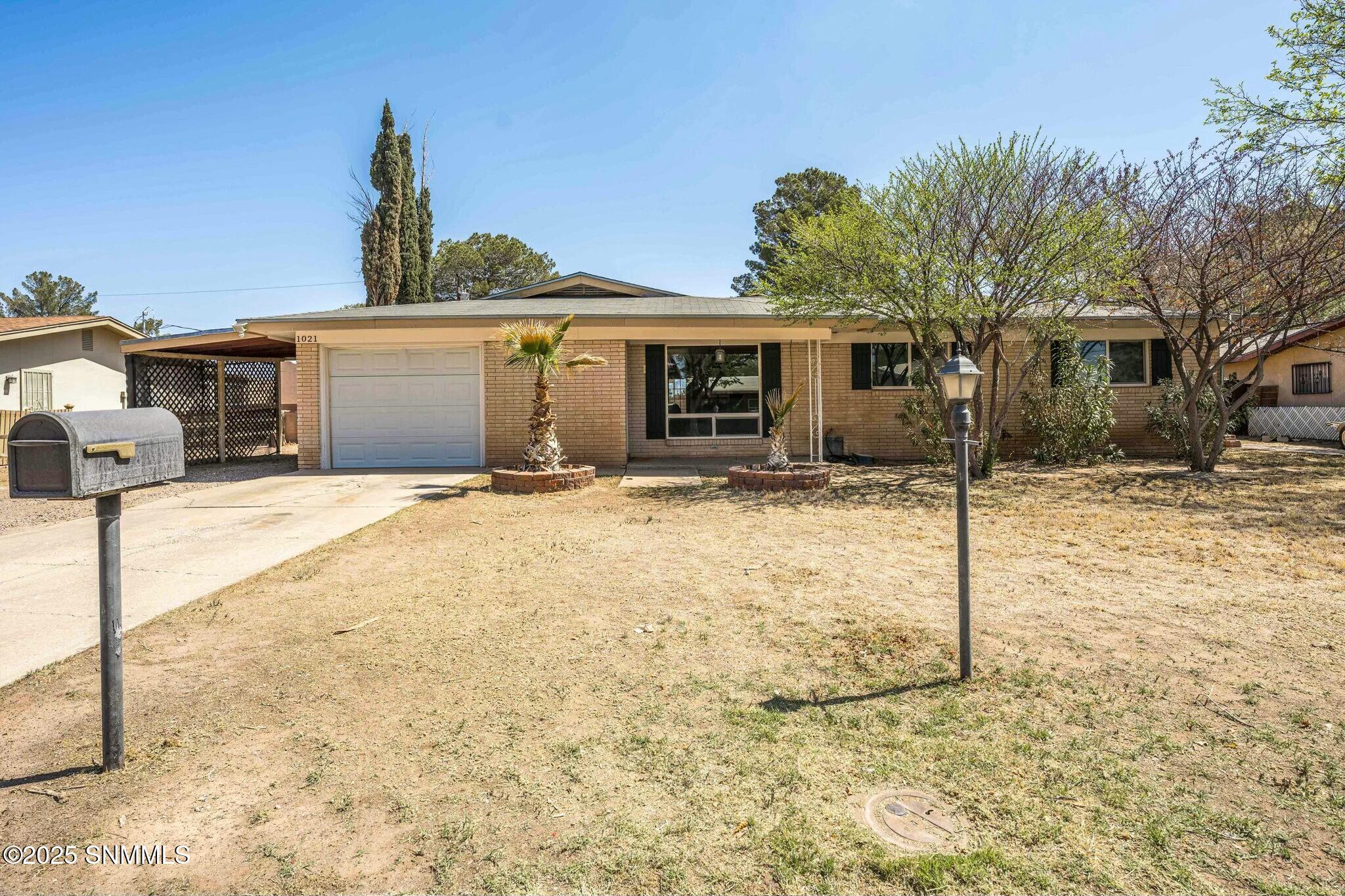 1021 Tamarack Drive, Las Cruces, New Mexico image 2