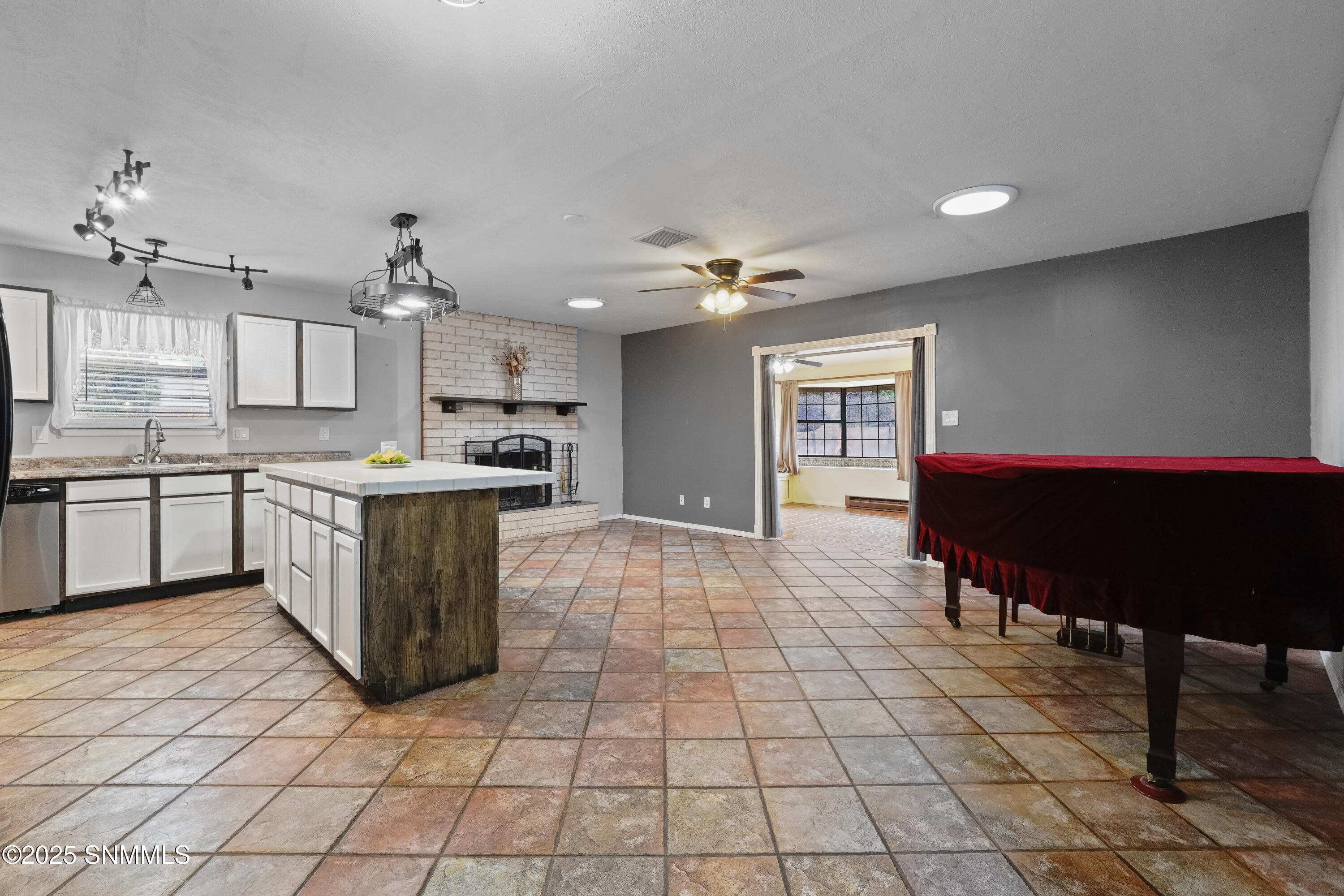 1714 Royal Drive, Las Cruces, New Mexico image 8