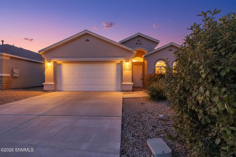 Homes For Sale - 7512 Vista De Oeste Place<br/> Las Cruces, NM 88012