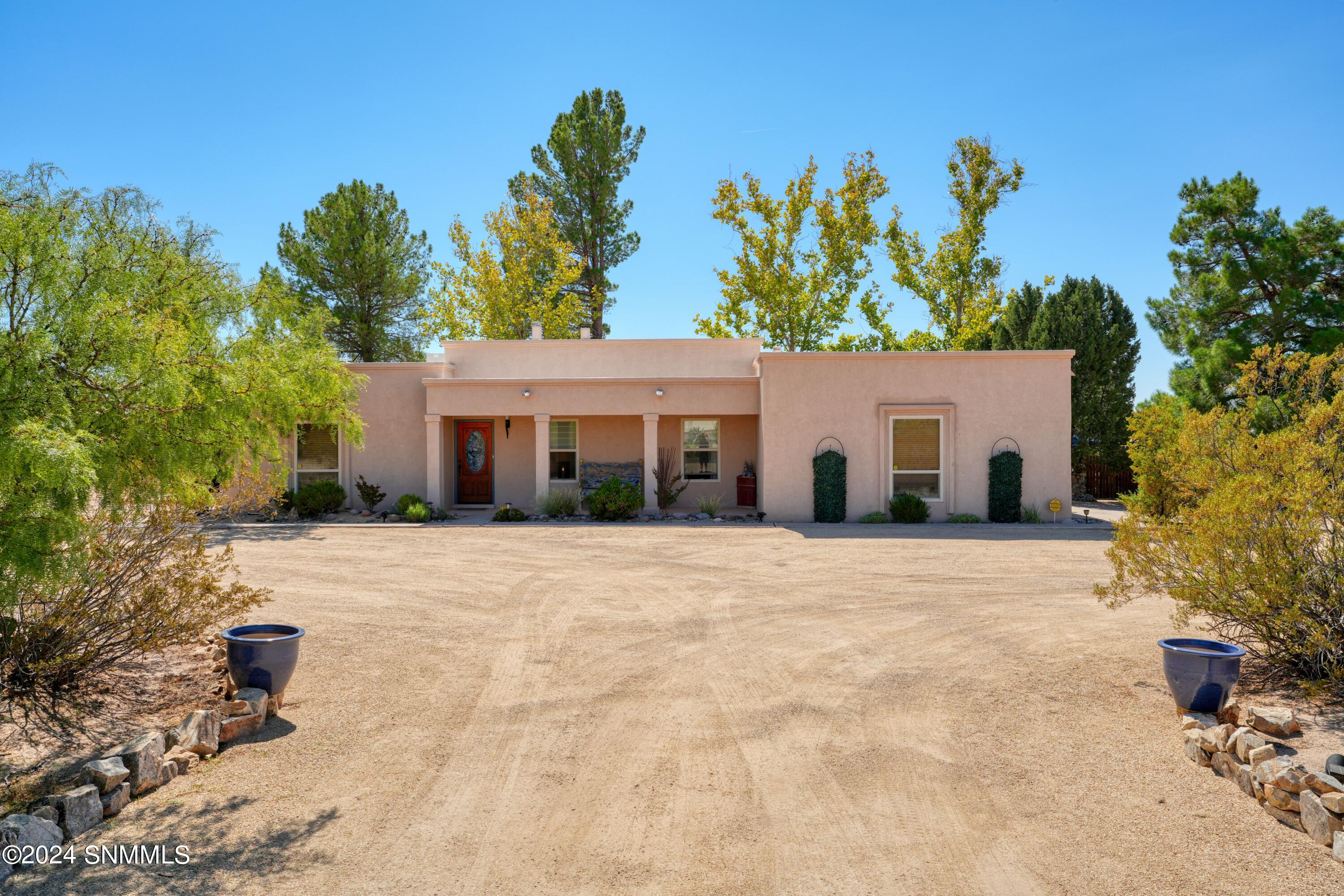 4840 Quail Run Avenue, Las Cruces, New Mexico image 1