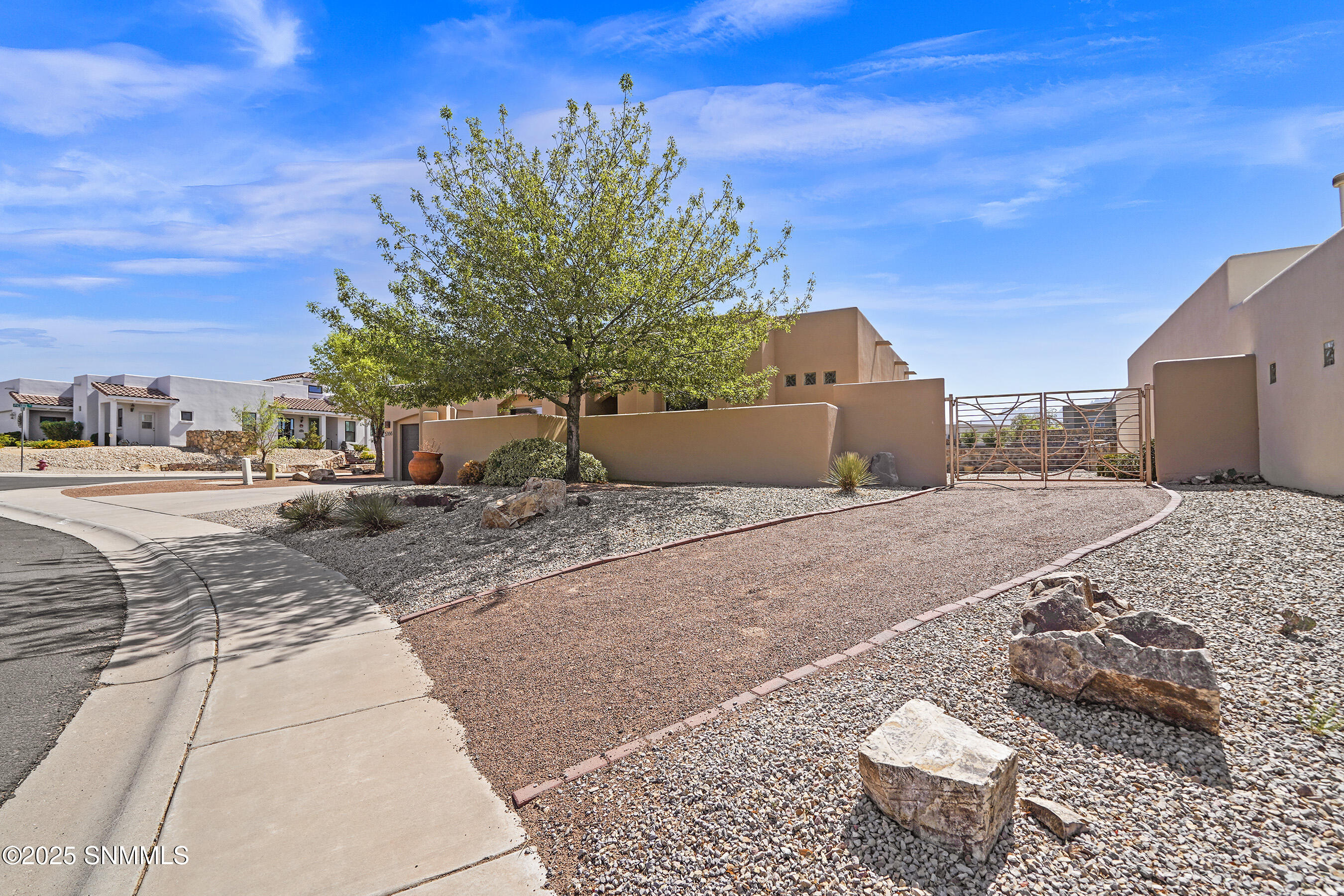 5166 W Picuris Court #21E, Las Cruces, New York image 3