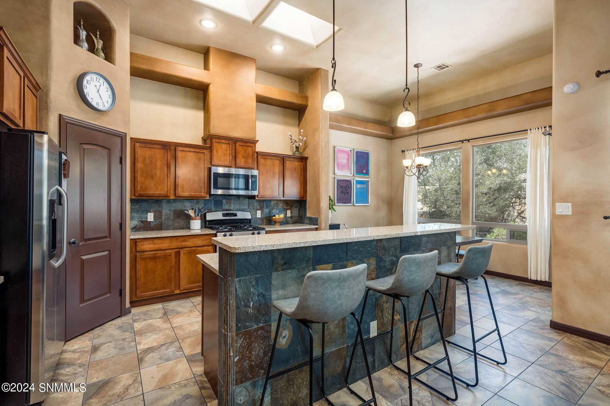 Las Cruces, New Mexico 88007, United States, 3 Bedrooms Bedrooms, ,2 BathroomsBathrooms,Residential,Pending,48315