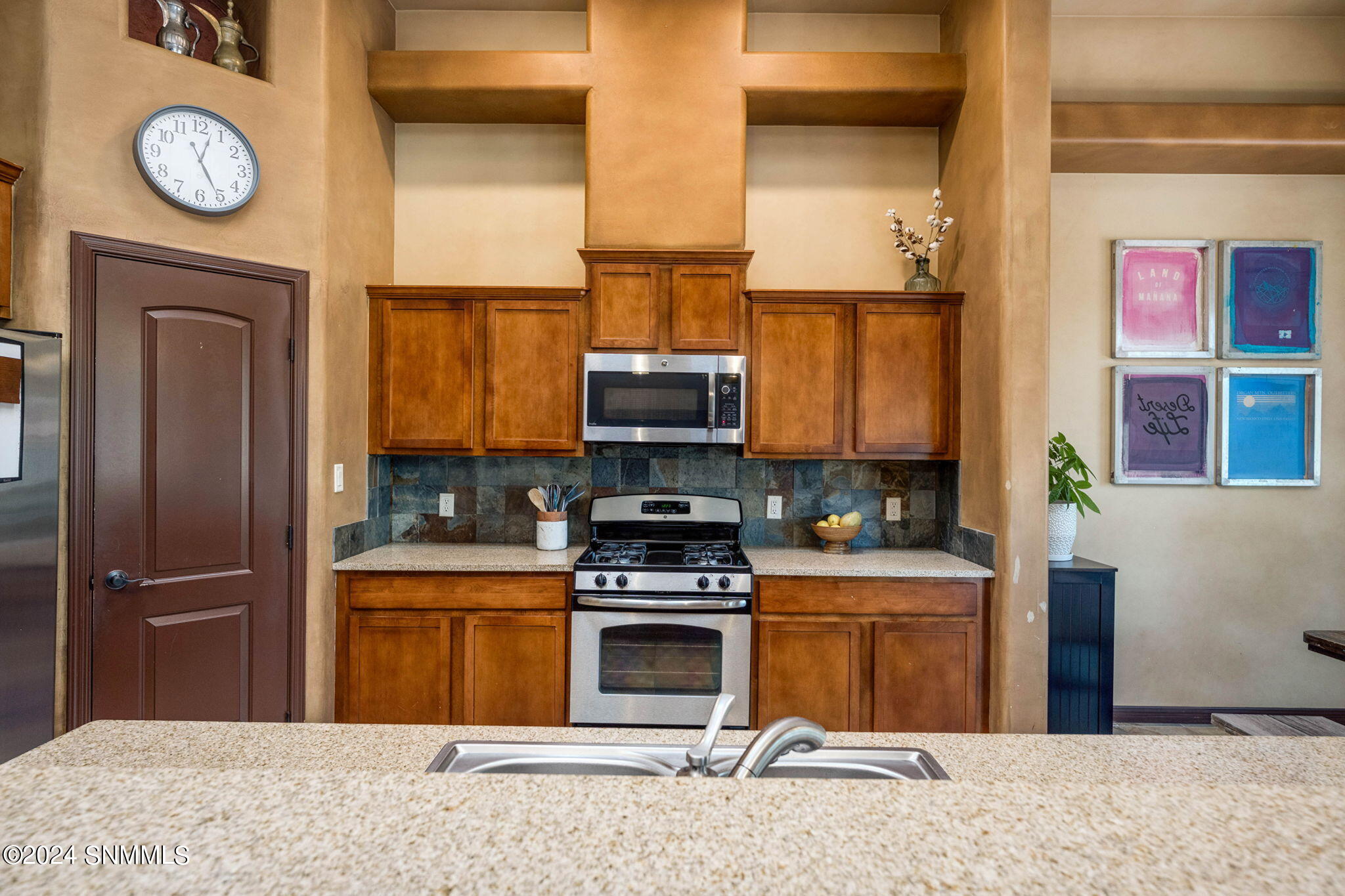 Las Cruces, New Mexico 88007, United States, 3 Bedrooms Bedrooms, ,2 BathroomsBathrooms,Residential,Pending,48315