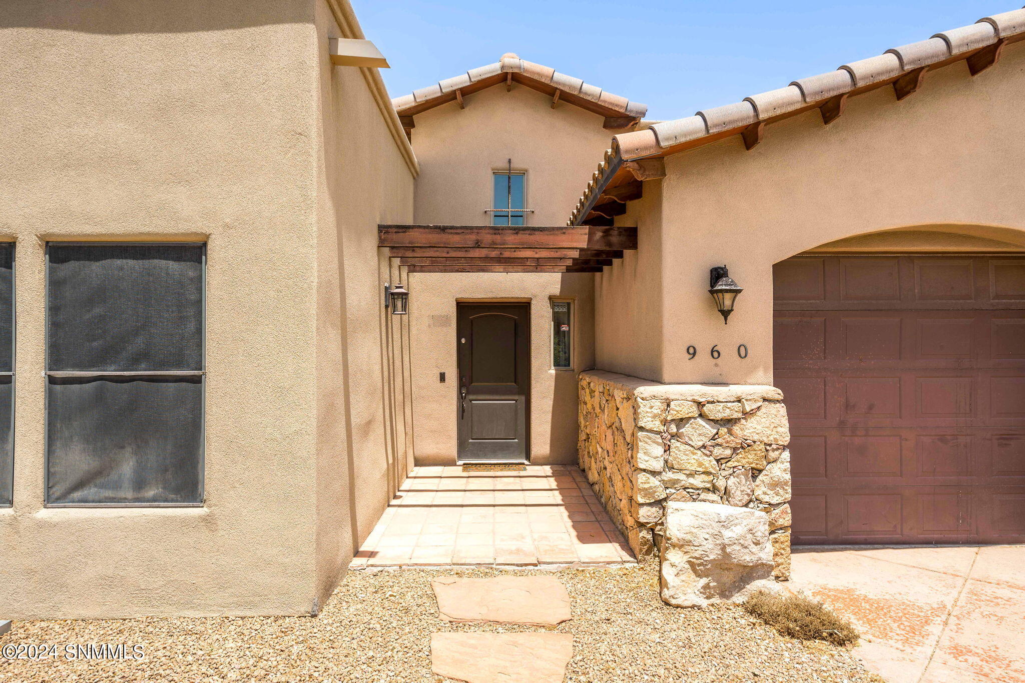 Las Cruces, New Mexico 88007, United States, 3 Bedrooms Bedrooms, ,2 BathroomsBathrooms,Residential,Pending,48315