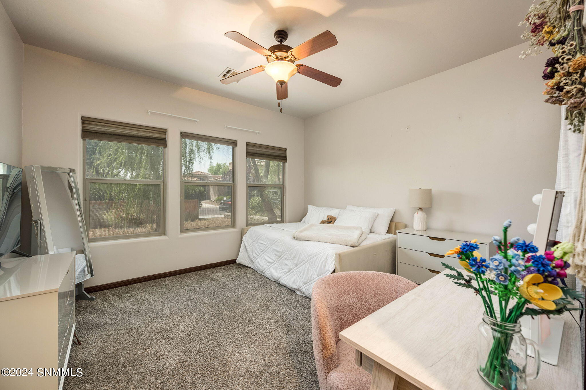 Las Cruces, New Mexico 88007, United States, 3 Bedrooms Bedrooms, ,2 BathroomsBathrooms,Residential,Pending,48315