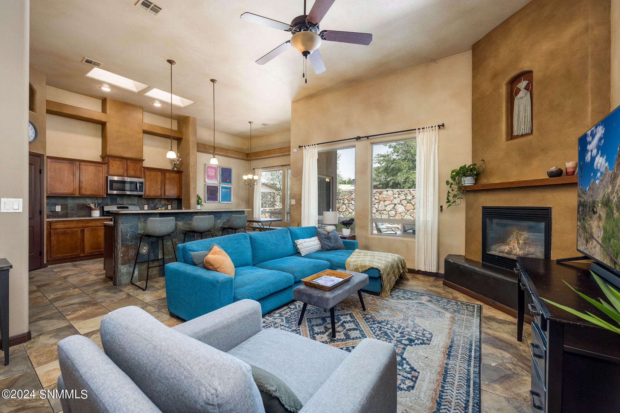 Las Cruces, New Mexico 88007, United States, 3 Bedrooms Bedrooms, ,2 BathroomsBathrooms,Residential,Pending,48315