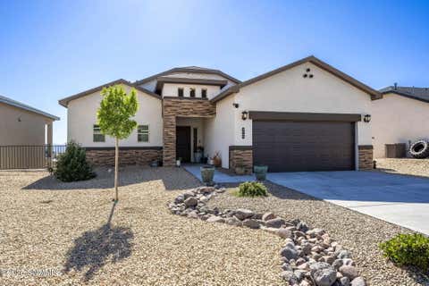 Homes For Sale - 4009 Boardwalk Road<br/> Las Cruces, NM 88012