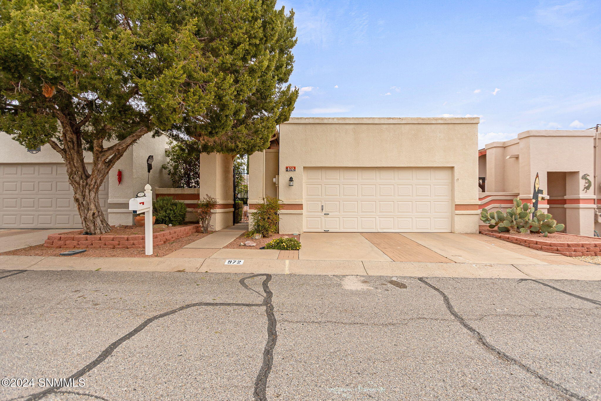 972 Majestic Shadow Loop Loop, Las Cruces, New Mexico image 1