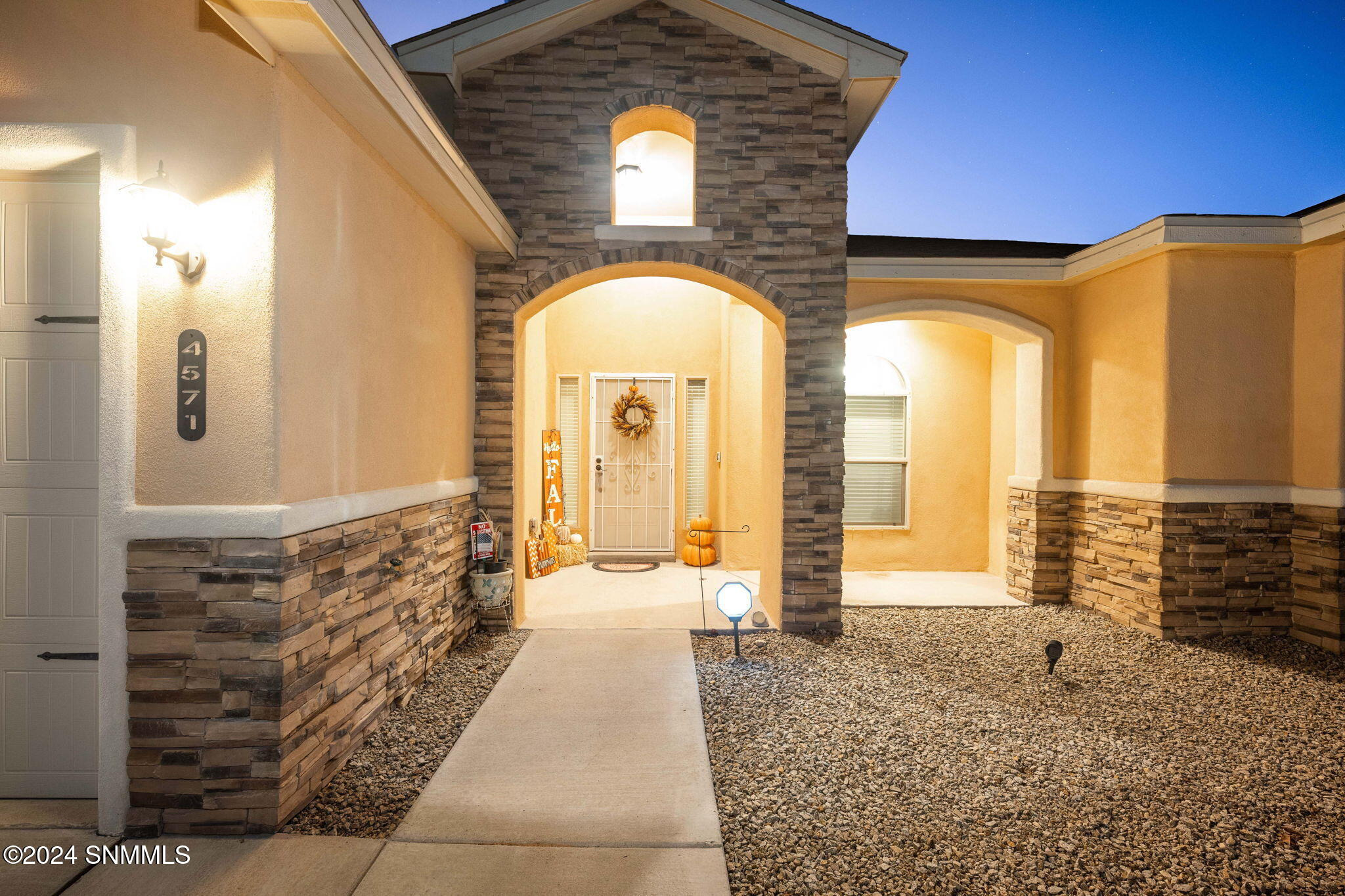 4571 Mesa Central Drive, Las Cruces, New Mexico image 3