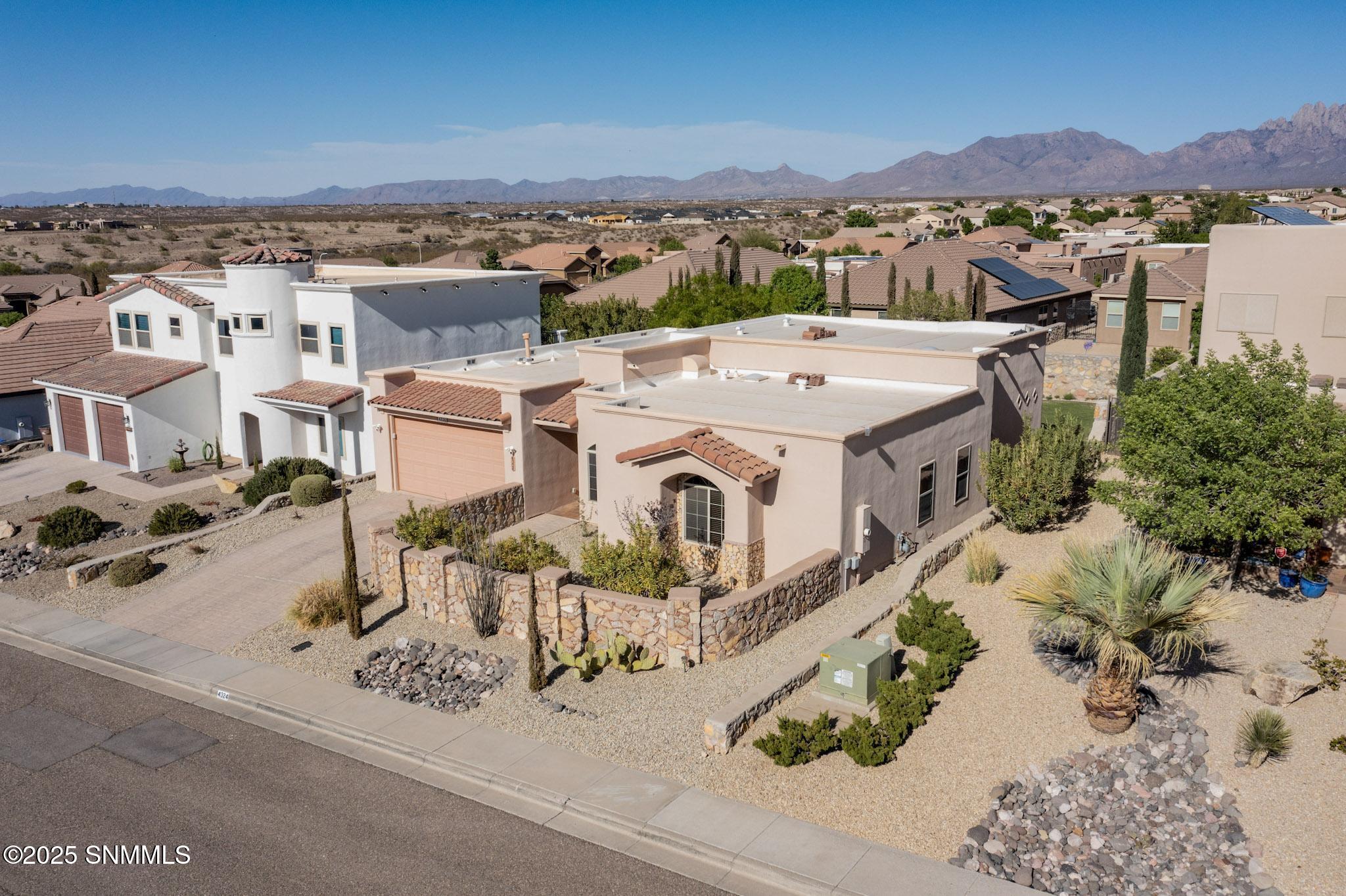 4324 Calle Bonita Lane, Las Cruces, New York image 2