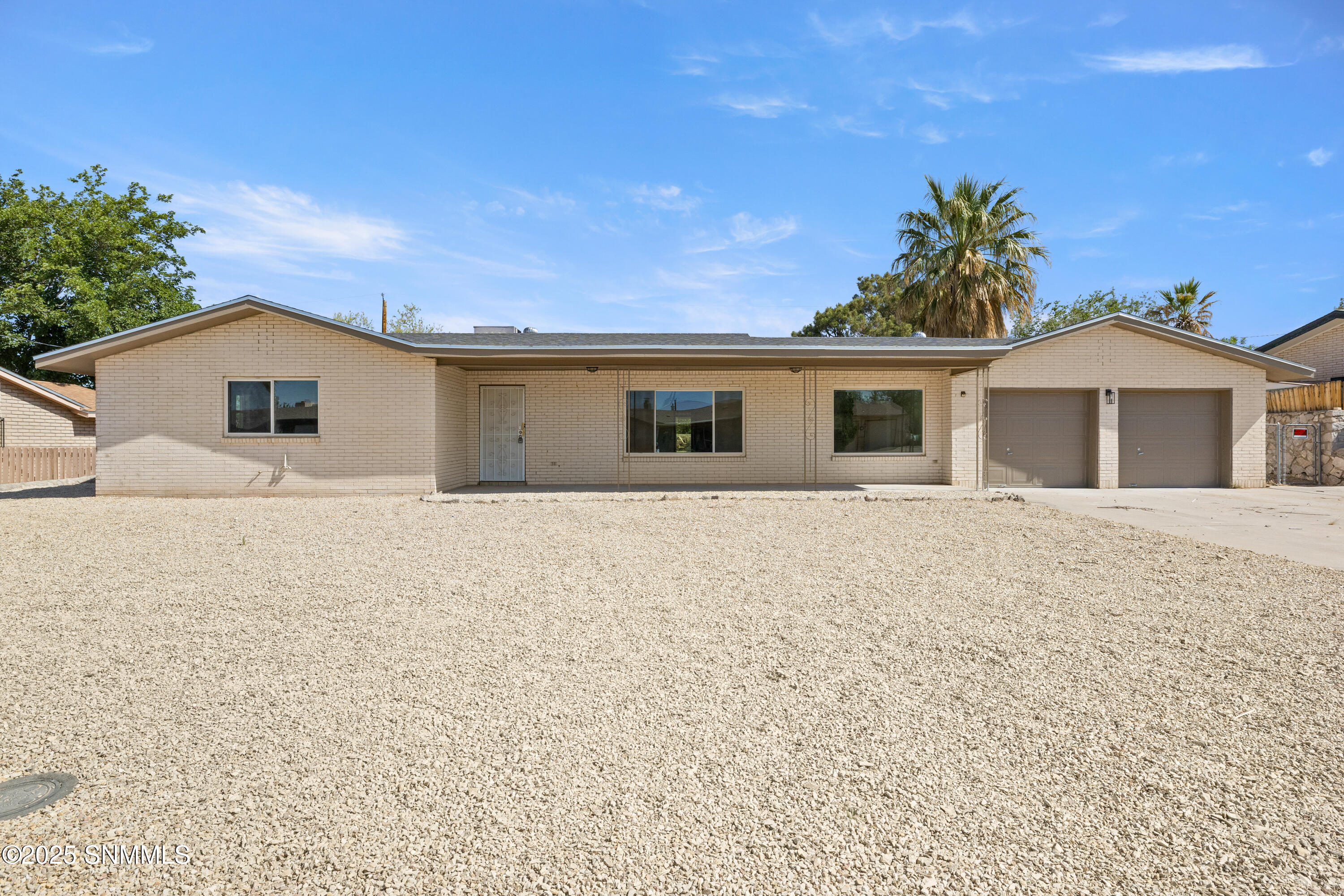 2045 San Acacio Street, Las Cruces, New Mexico image 2