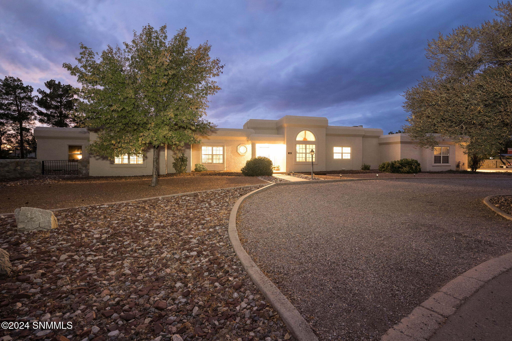 130 Horseshoe Circle, Las Cruces, New Mexico image 1