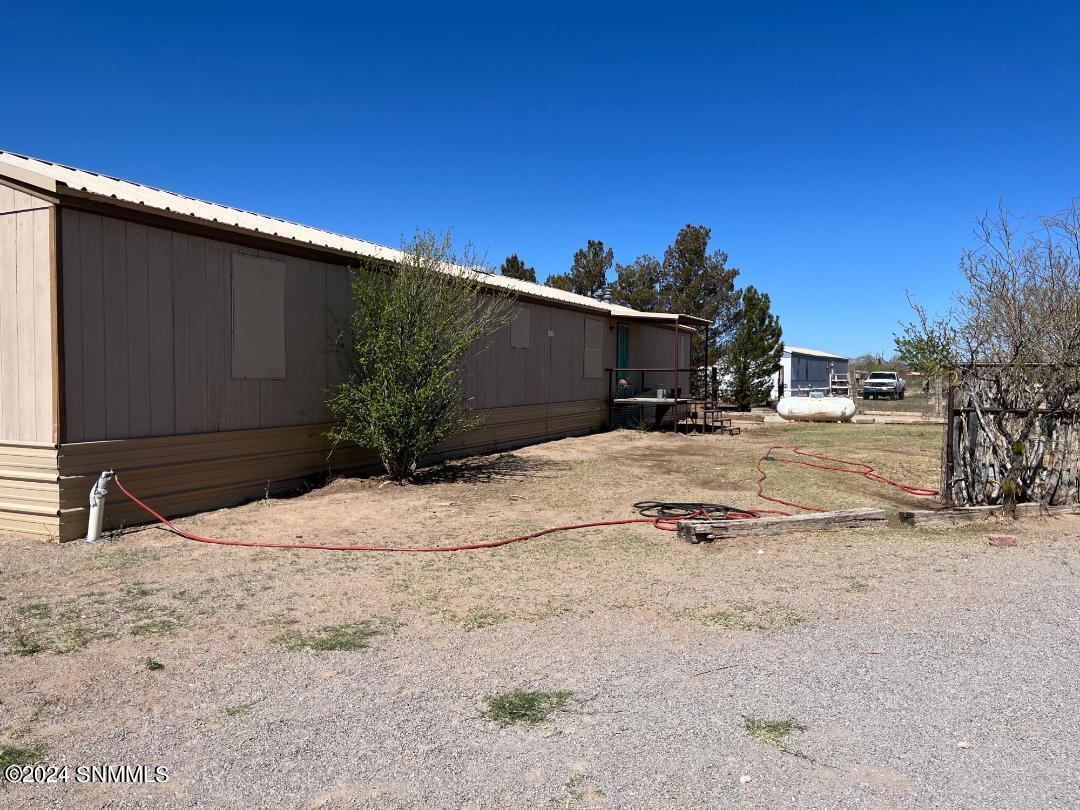 659 Fort Furlong Trail, Radium Springs, New Mexico image 2