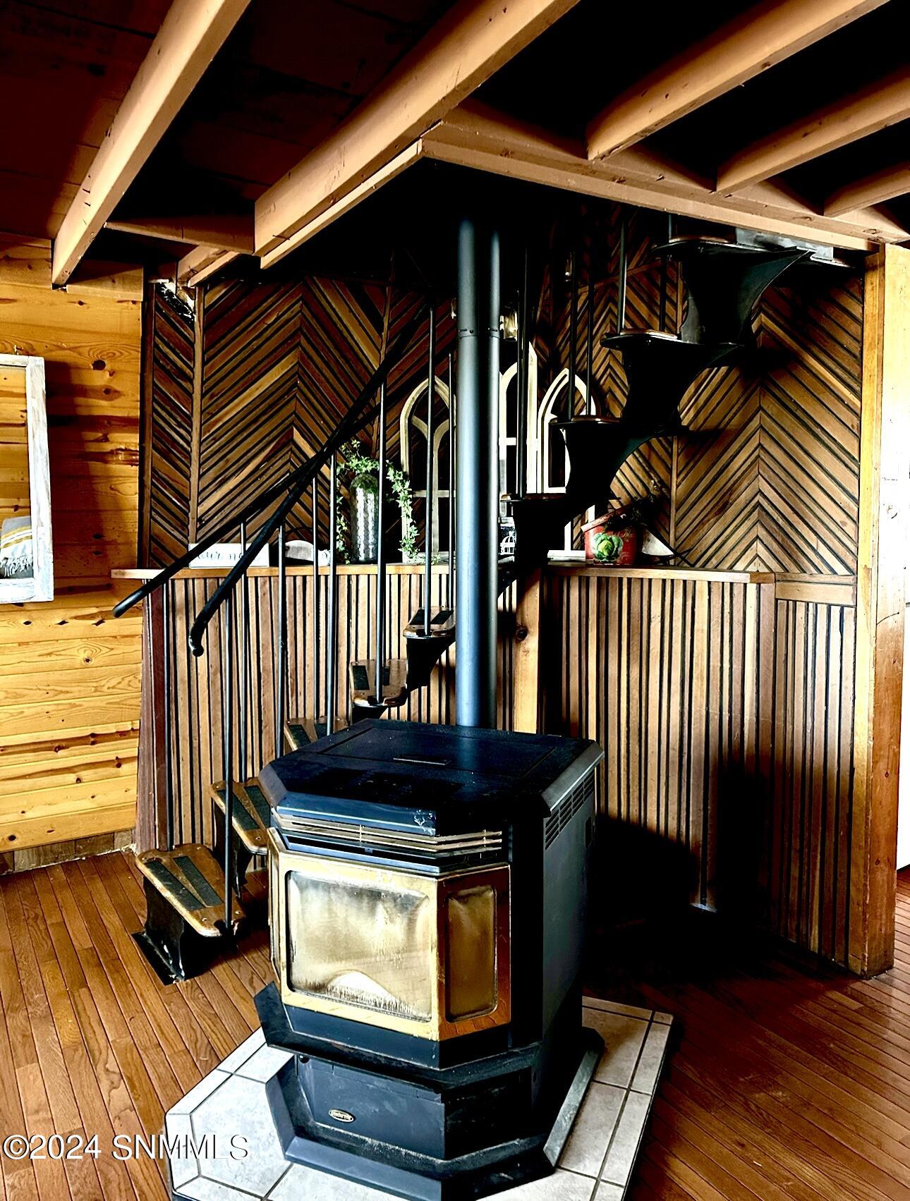 Ruidoso, New Mexico 88345, United States, 2 Bedrooms Bedrooms, ,2 BathroomsBathrooms,Residential,Pending,64919