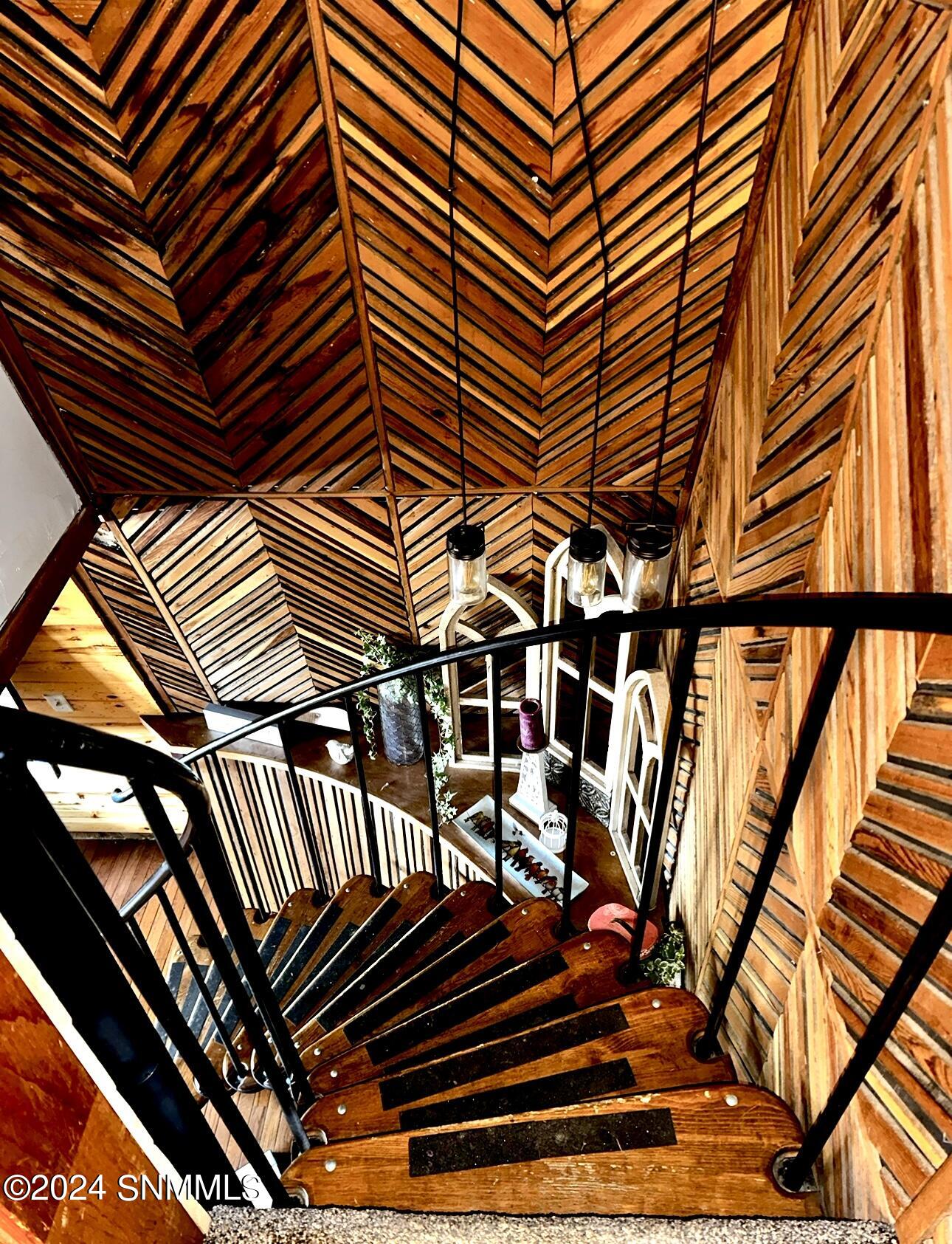 Ruidoso, New Mexico 88345, United States, 2 Bedrooms Bedrooms, ,2 BathroomsBathrooms,Residential,Pending,64919